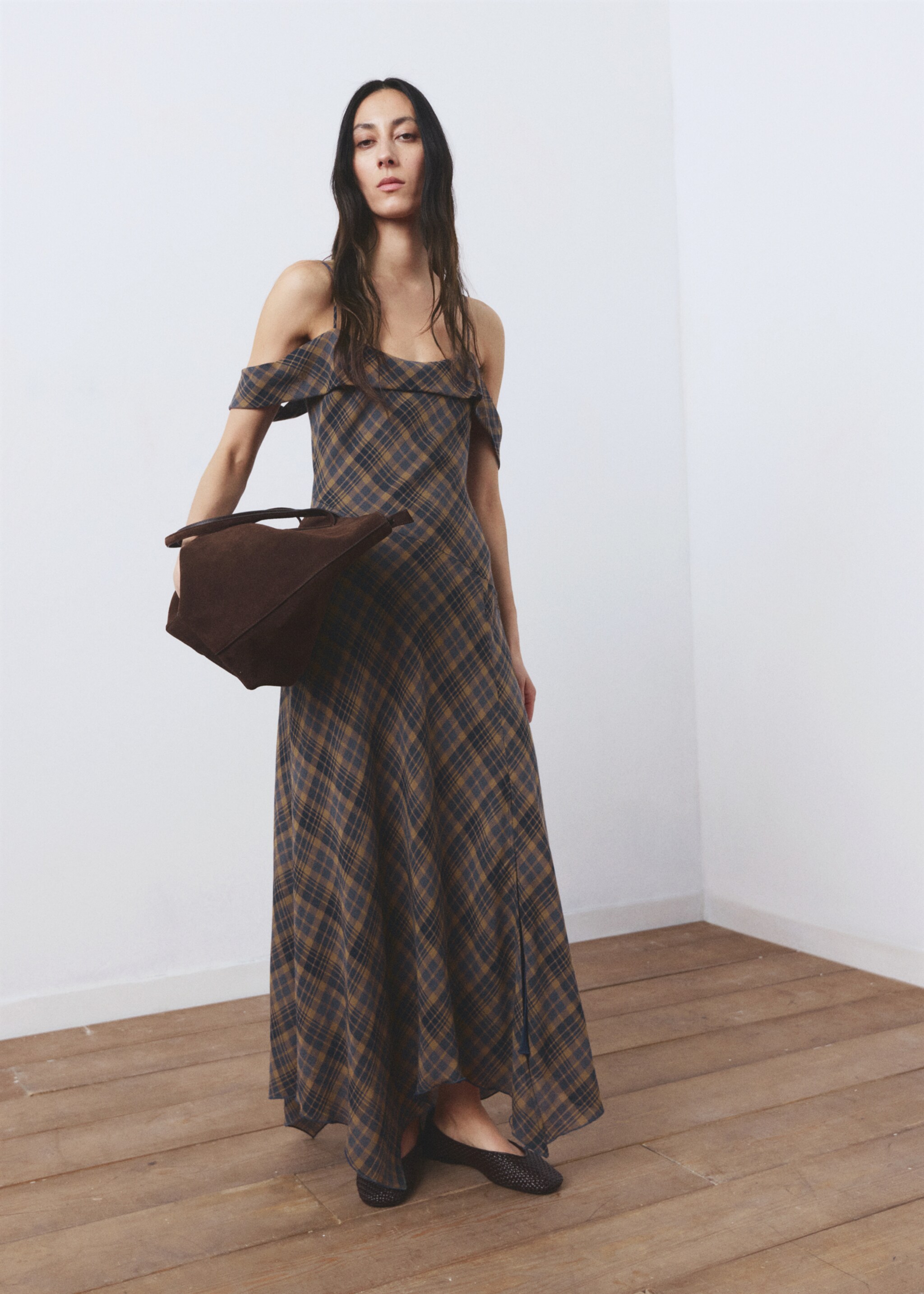 Check asymmetrical dress - General plane, Brown. Ref: 27009101-00.