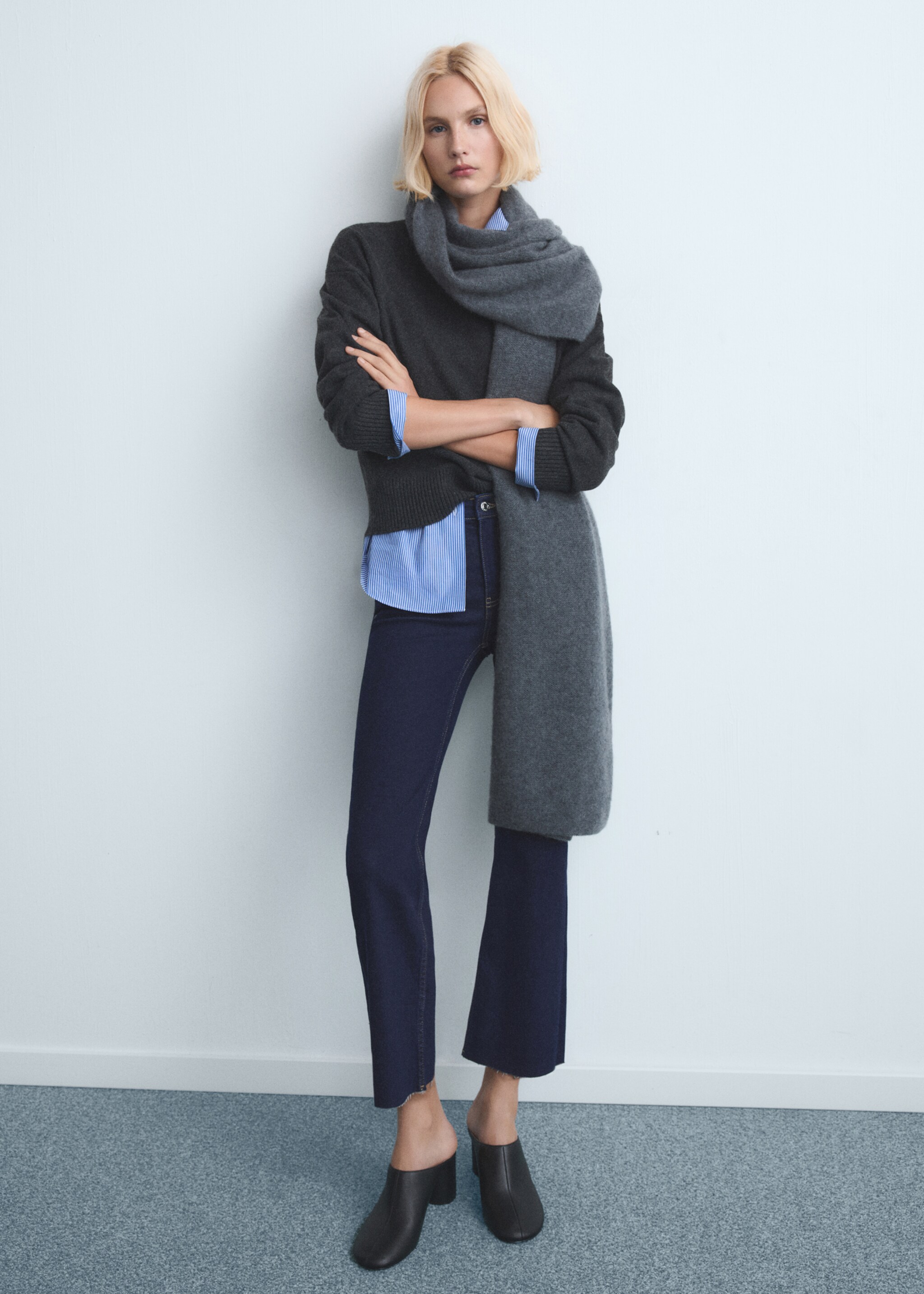 Sienna flared cropped jeans - General plane, Open Blue. Ref: 27011241-00.