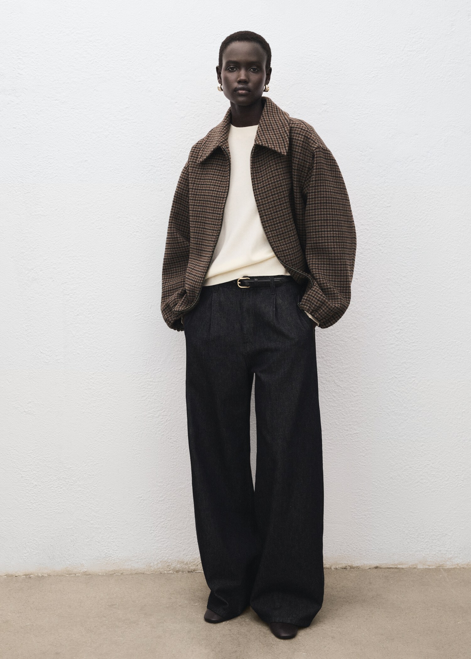 كنزة جيرسي محبوكة برقبة دائرية - رؤية عامة