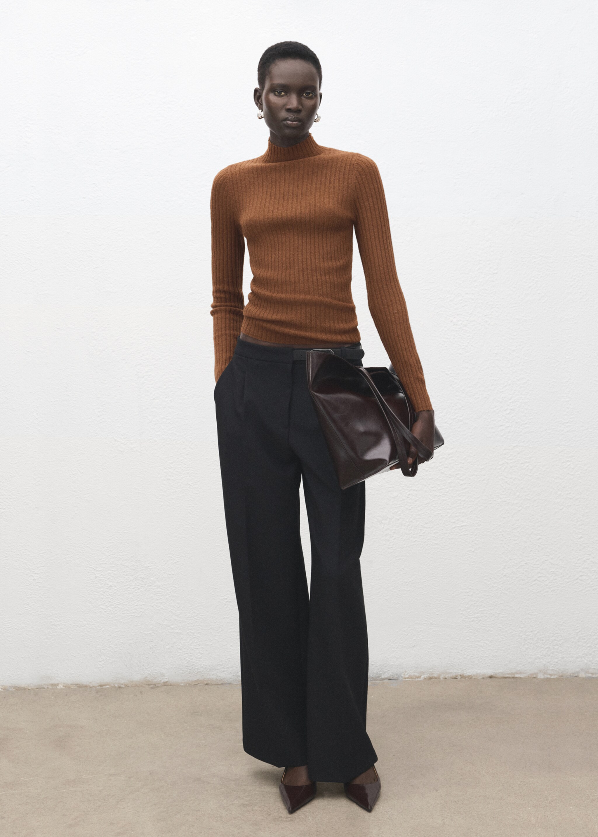 Jersey entallado cuello perkins - Plano general, Caramelo. Ref: 27011289-00.