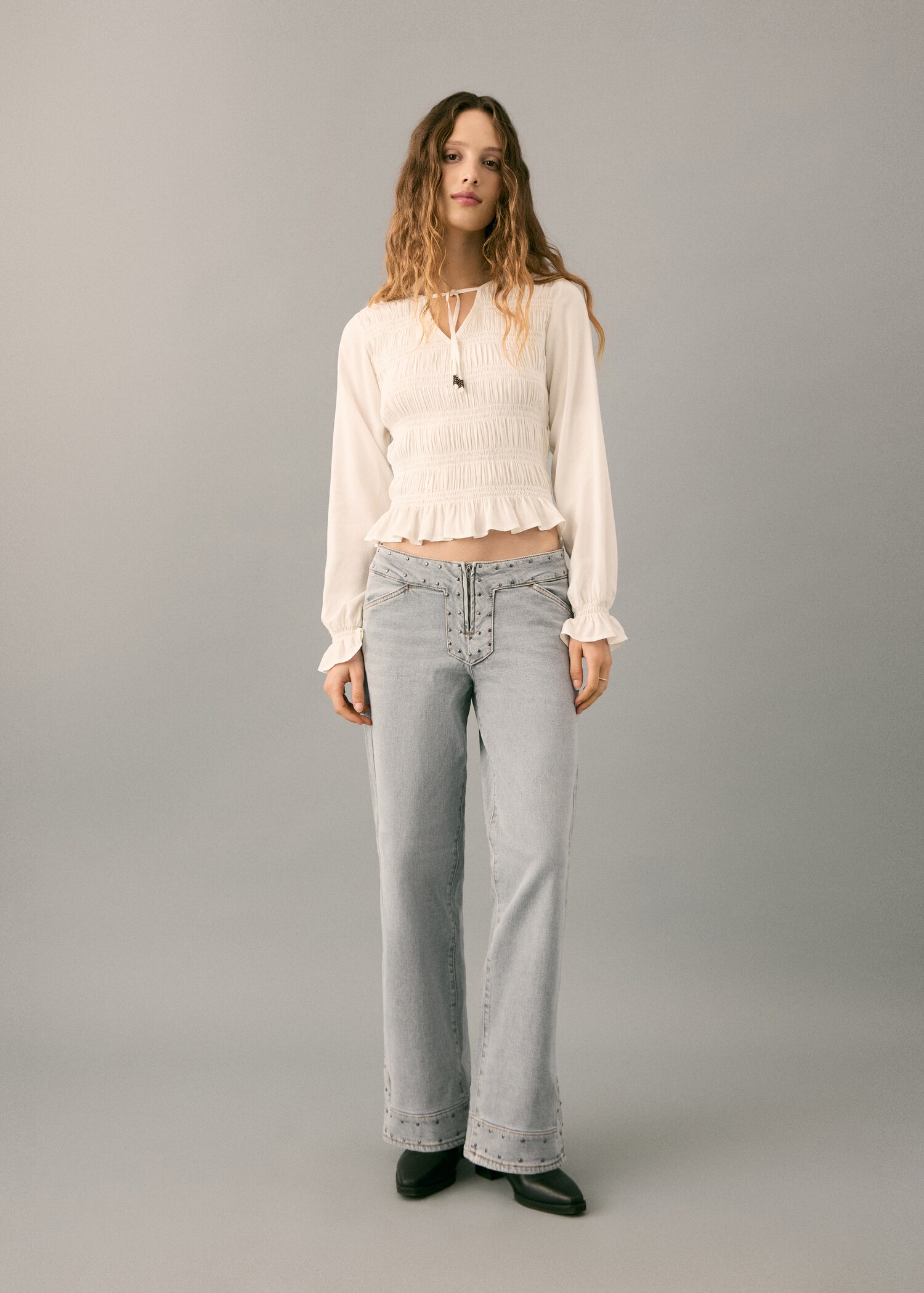 Low-waist studded jeans - General plane