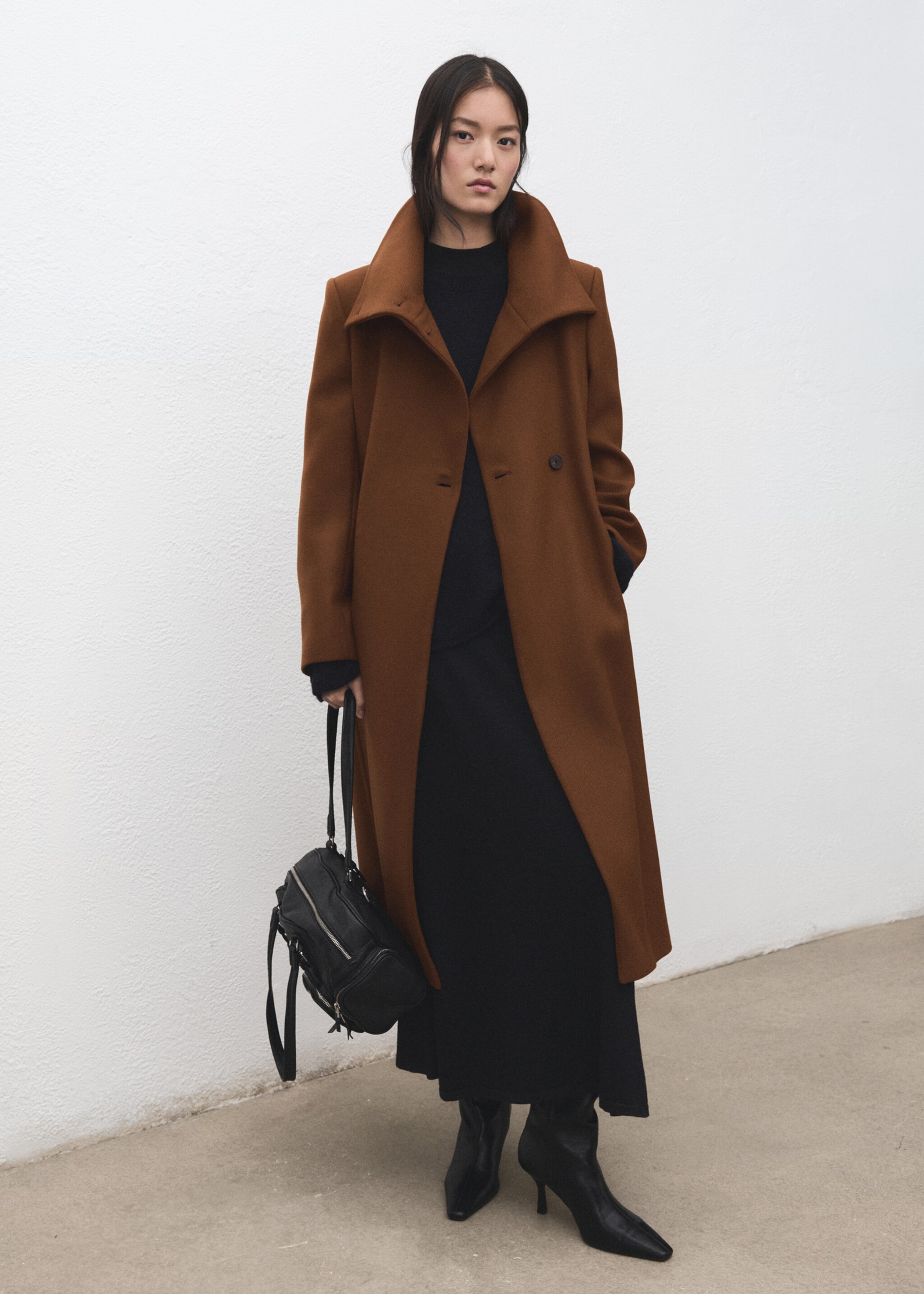 Manteco wool coat with belt - General plane, Medium Brown. Ref: 27011305-00.