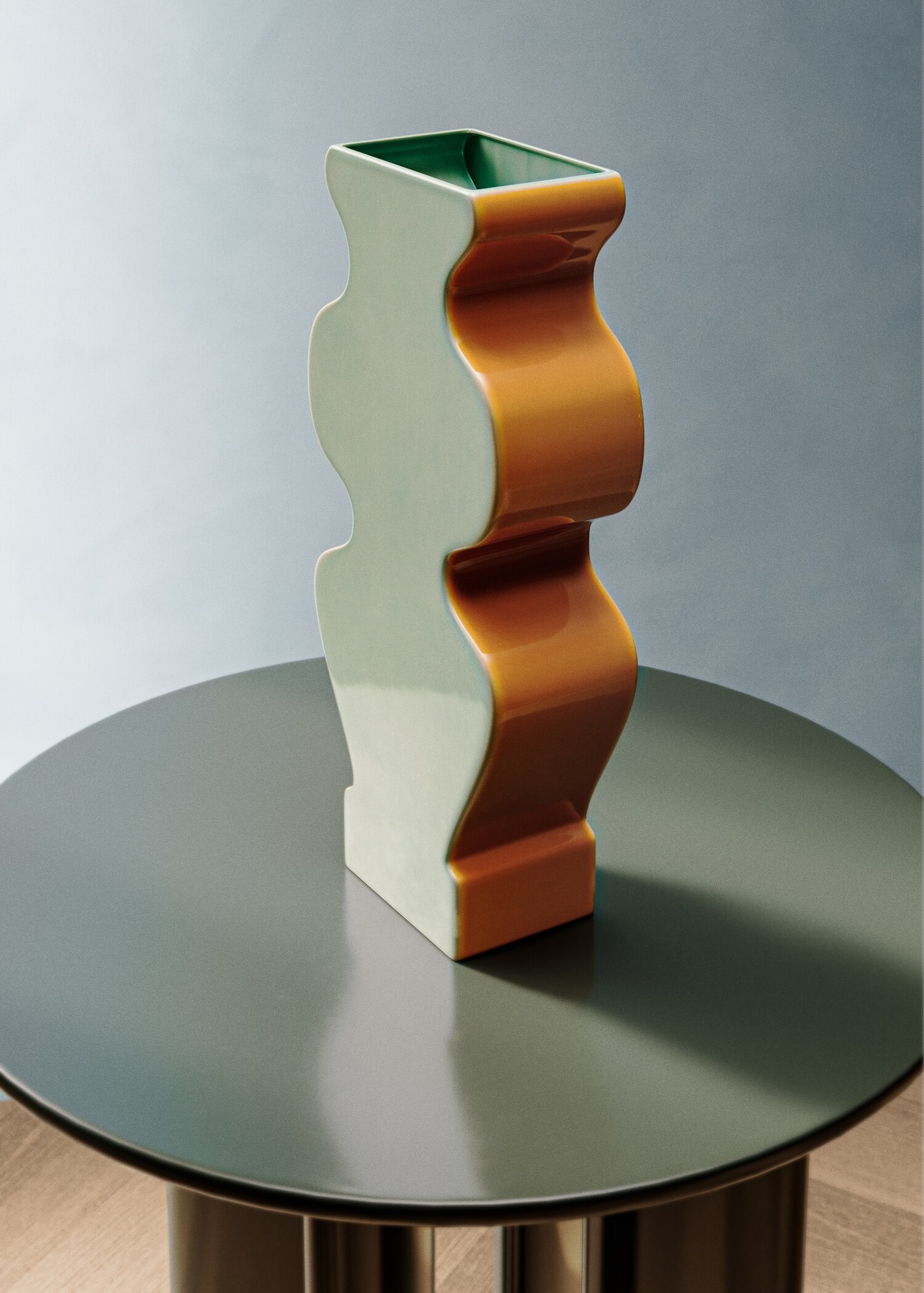 Large two-tone earthenware vase - General plane