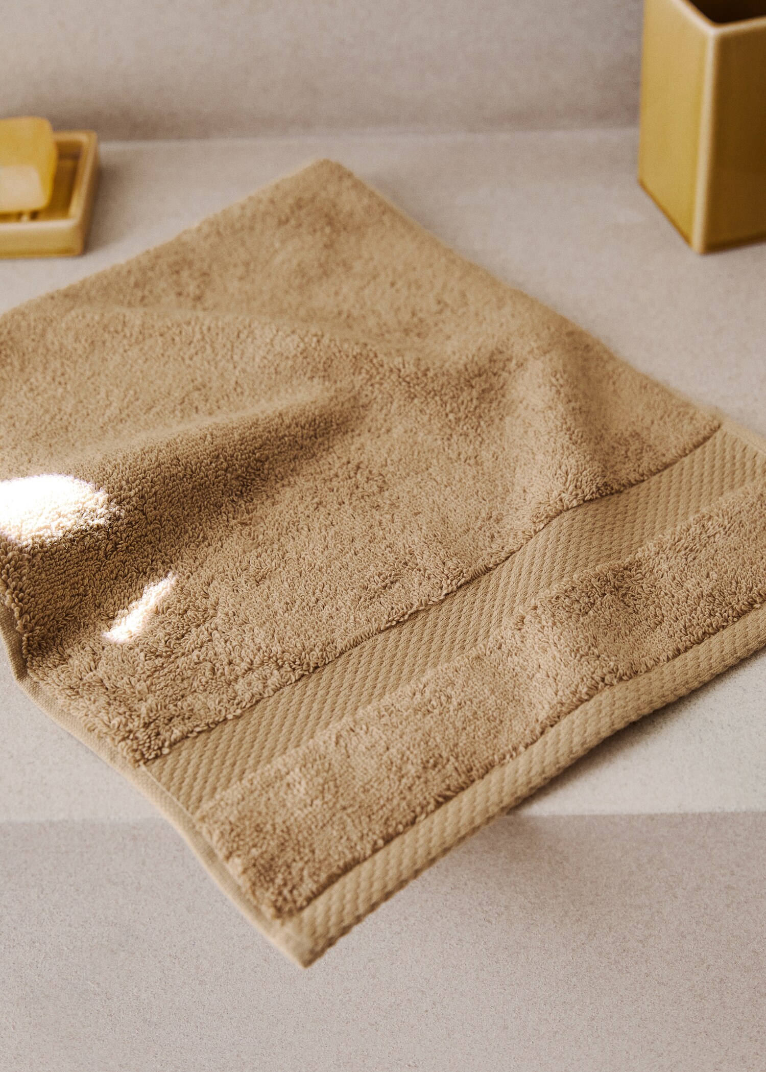 Extra-soft cotton face towel - General plane