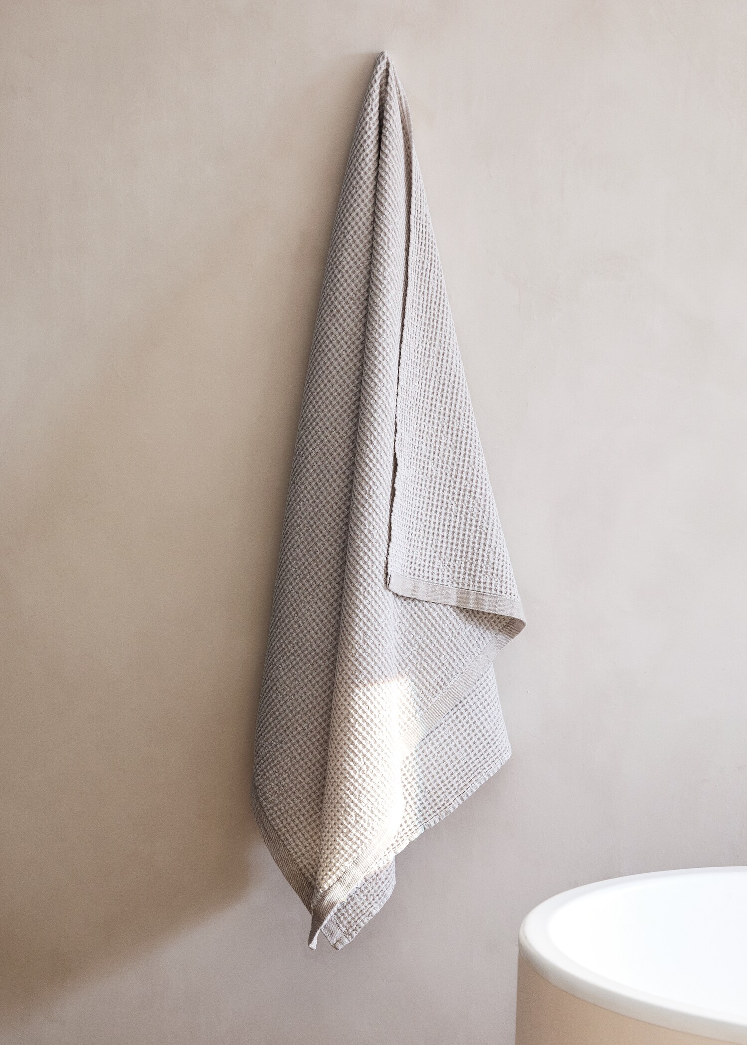 Waffle cotton terry bath towel - General plane