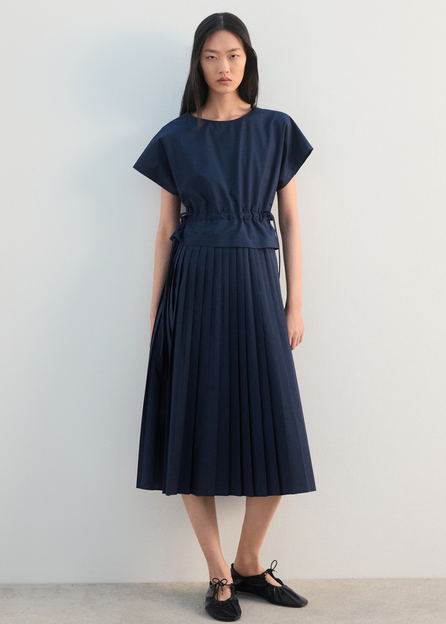 Pleated A-line dress - General plane