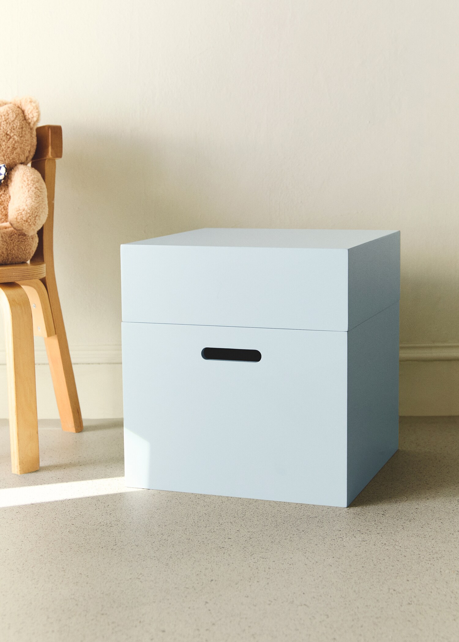 Rectangular slotted wooden box - General plane