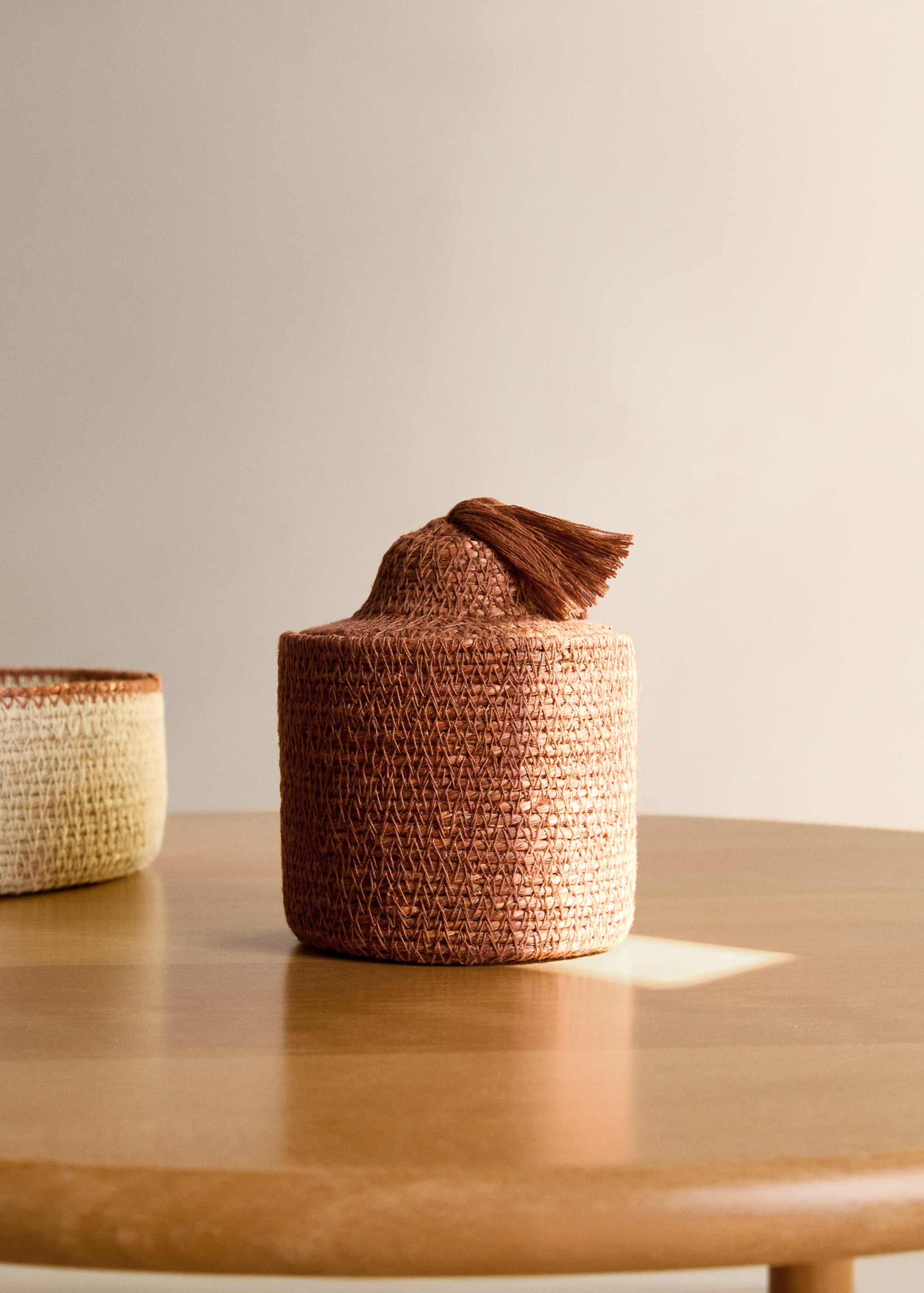 Basket with lid and tassel detail - General plane, Burnt Orange. Ref: 27013282-00.