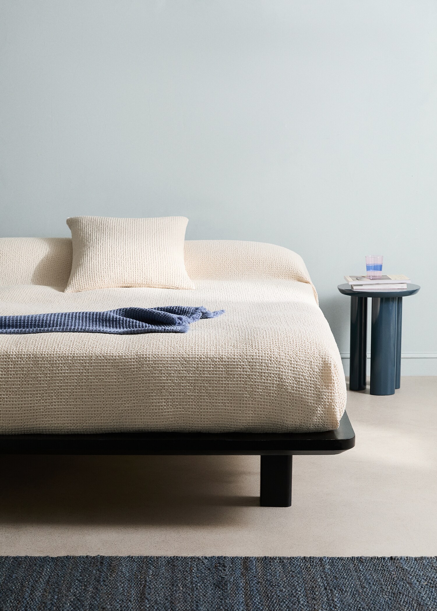 Garment-dyed waffle cotton bedspread for 130/150 cm bed - General plane