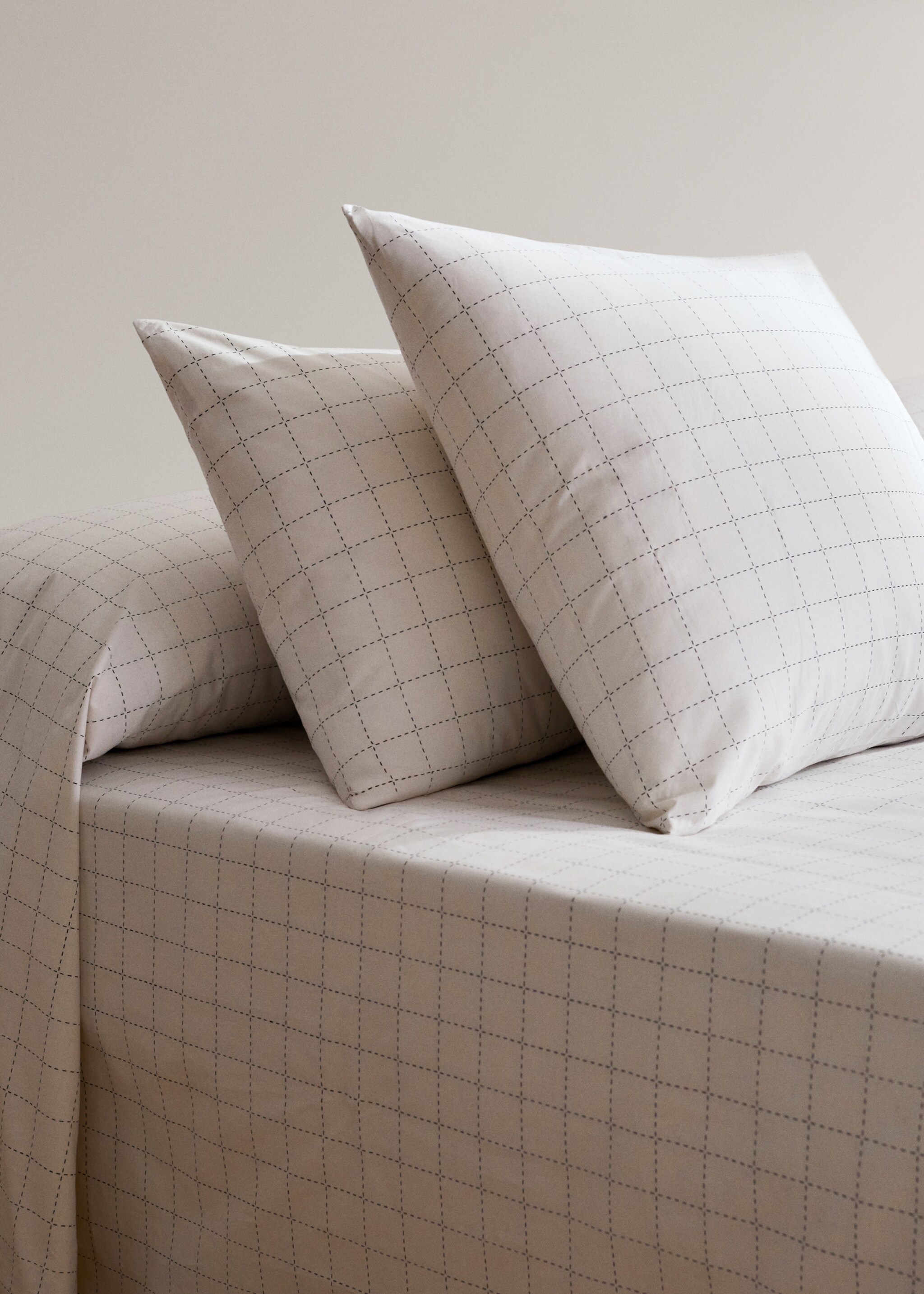 Two quilted percale cotton check pillowcases 50x75 cm - General plane, Off White. Ref: 27013727-00.