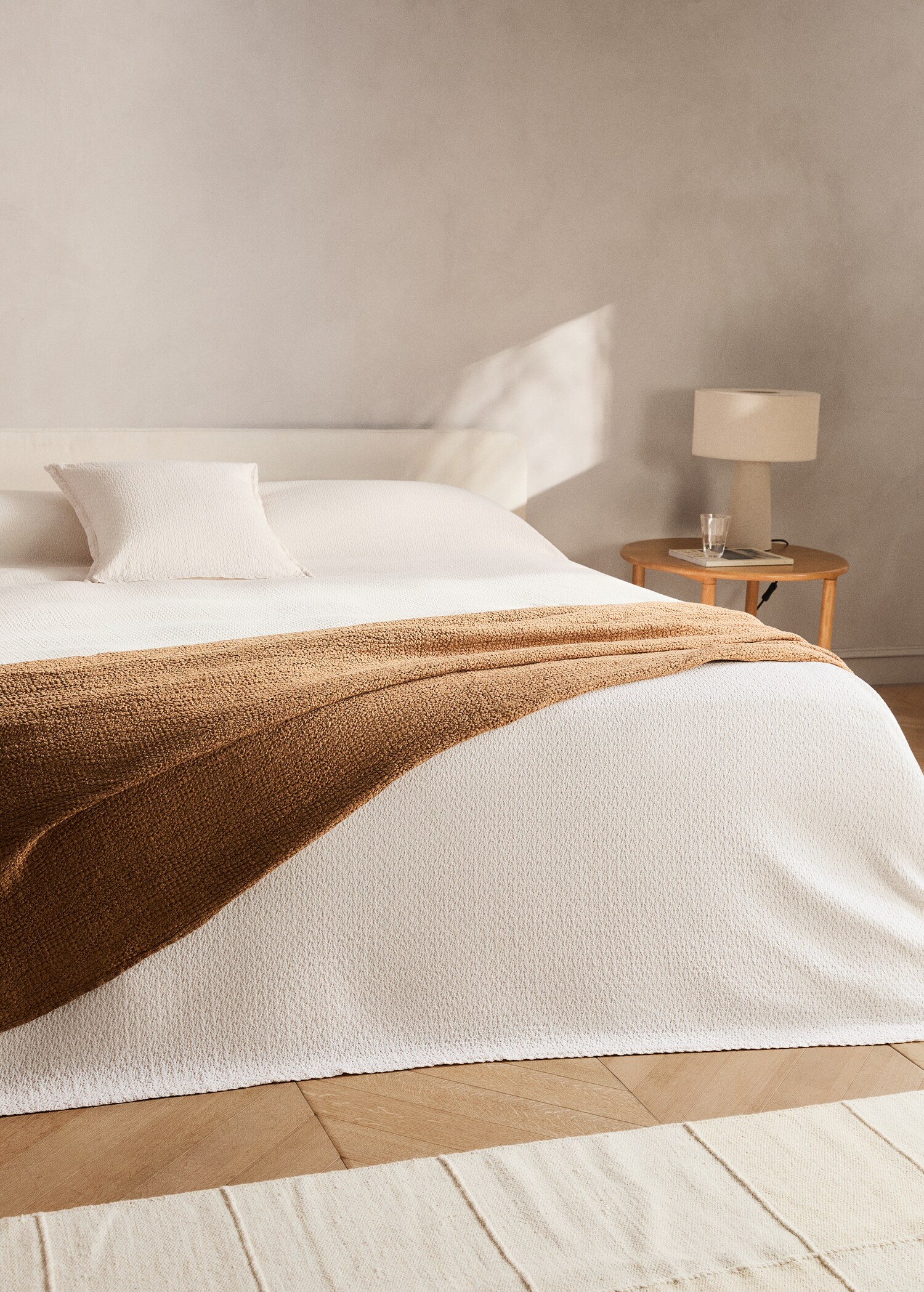 Tagesdecke aus Baumwolle mit feiner Struktur, Garment Dyed, 90/105 cm Bett - Allgemeine Ansicht