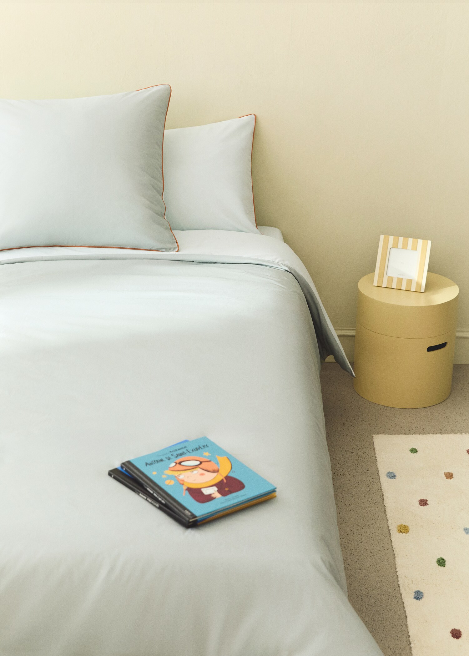 Children's reversible cotton percale duvet cover with contrast piping for a 90 cm bed - General plane