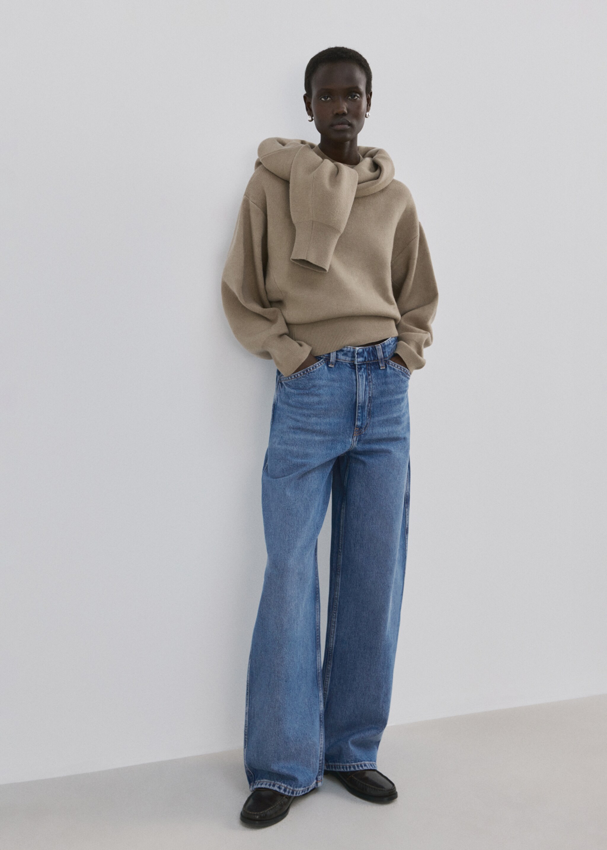 Jean balloon taille normale - Plan général, Bleu moyen. Ref: 27014077-00.