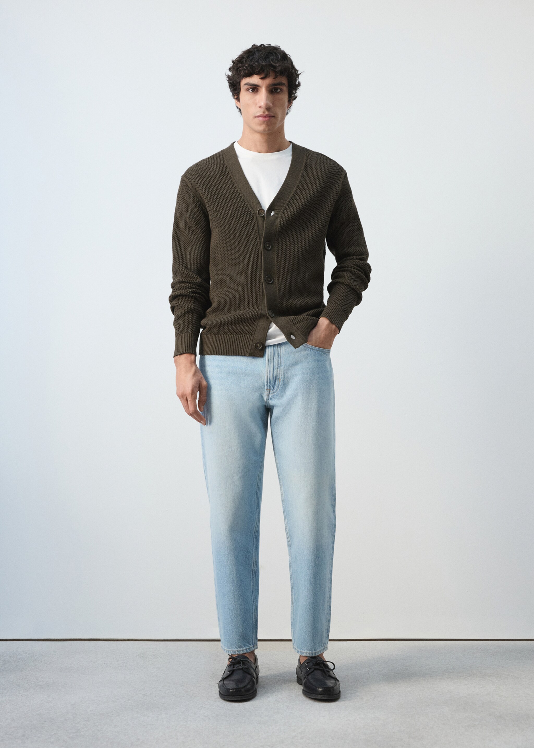 Mid-weight microstructure knit cardigan - General plane, Chocolate. Ref: 27014430-00.