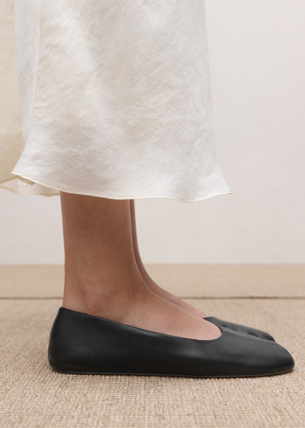 100% leather ballerina flat