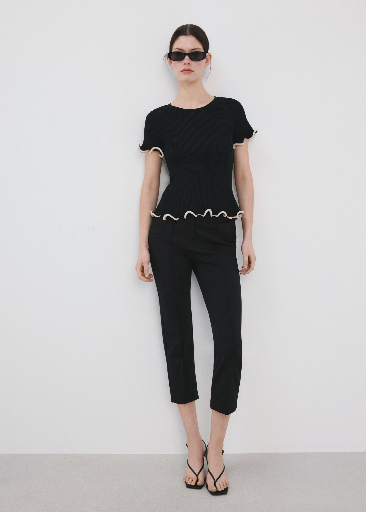 Peplum jumper with contrasting trims - General plane