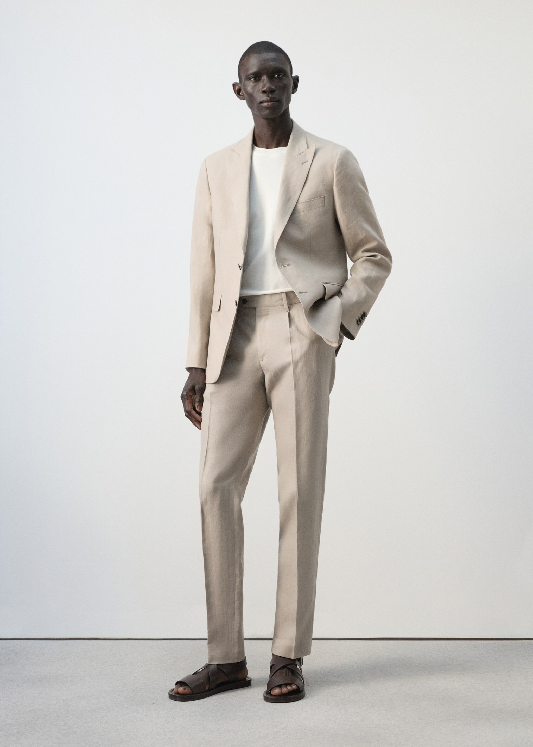 Pantalón traje Amalfi 100% lino slim fit - Plano general, Beige. Ref: 27015949-00.