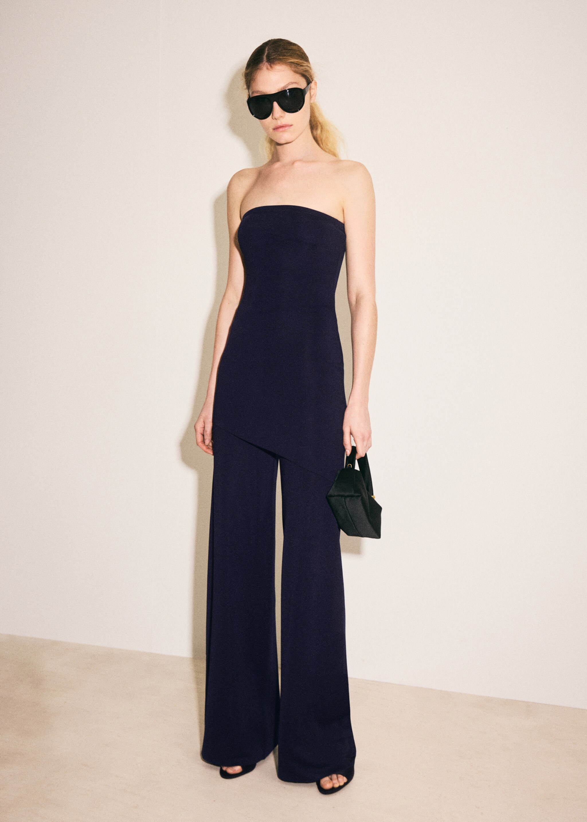 Haut asymétrique maille fine - Plan général, Bleu marine. Ref: 27017147-00.