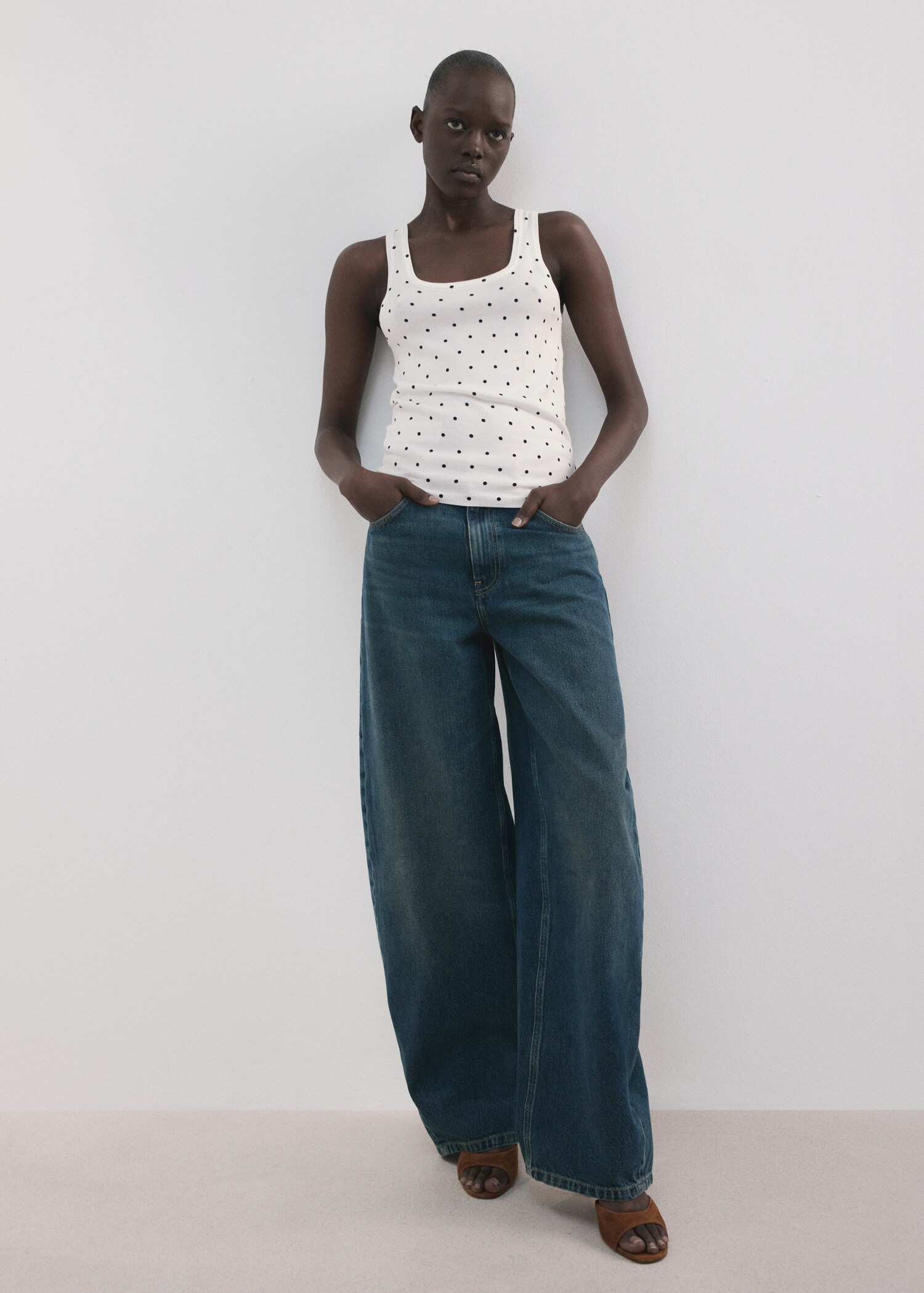 Polka-dot knitted top - General plane