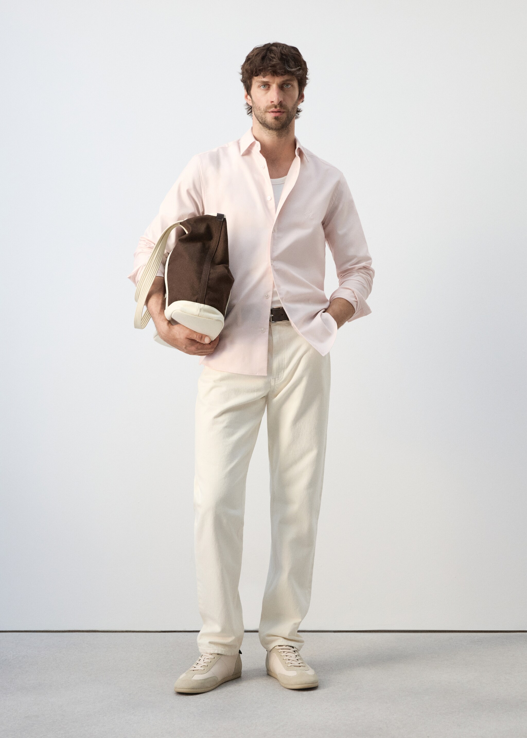 100% cotton regular fit embroidered shirt - General plane, Light Pink. Ref: 27017800-00.