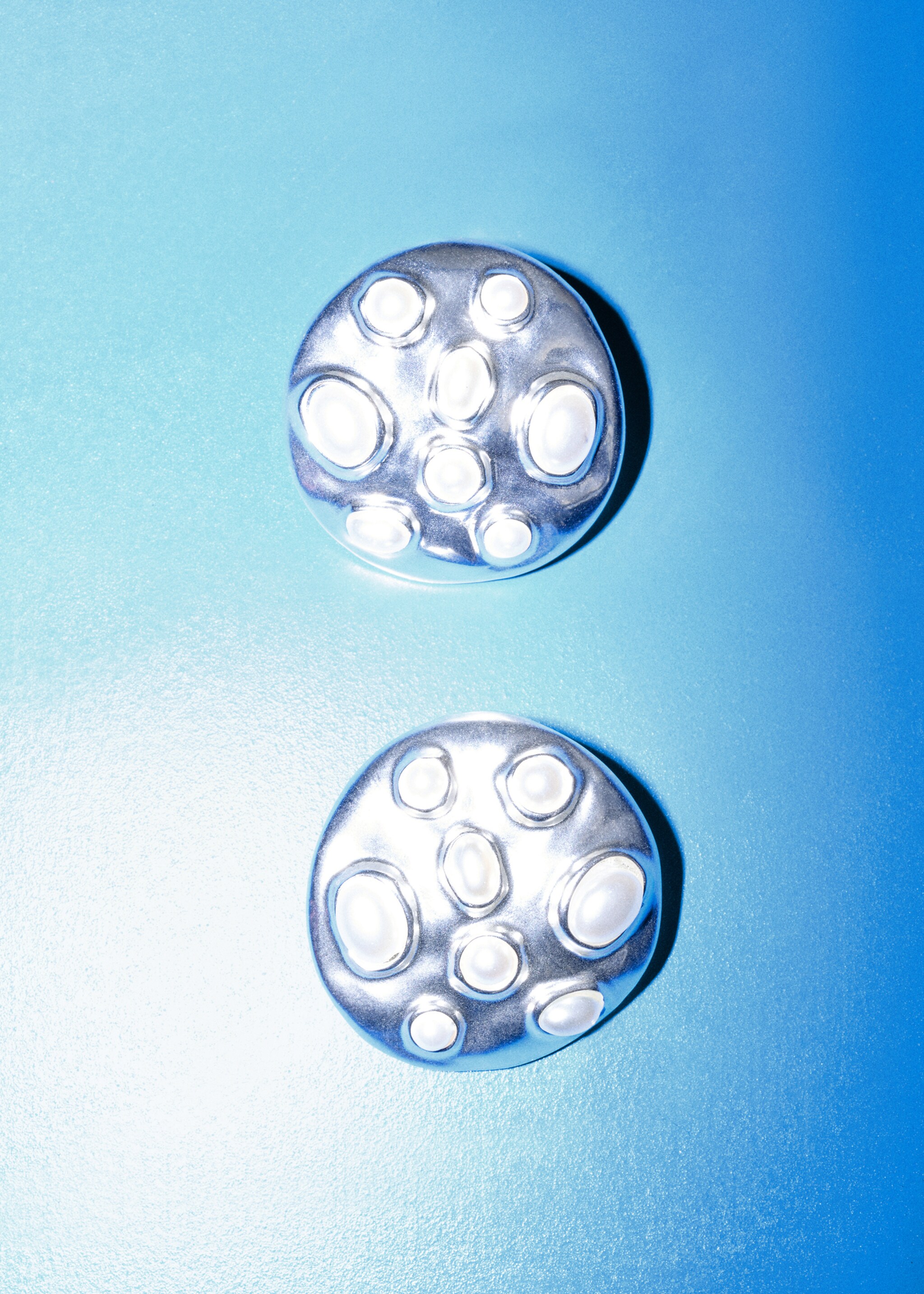 Серьги с аппликацией из жемчуга - Общий план, Серебро. Ref: 27017801-00.