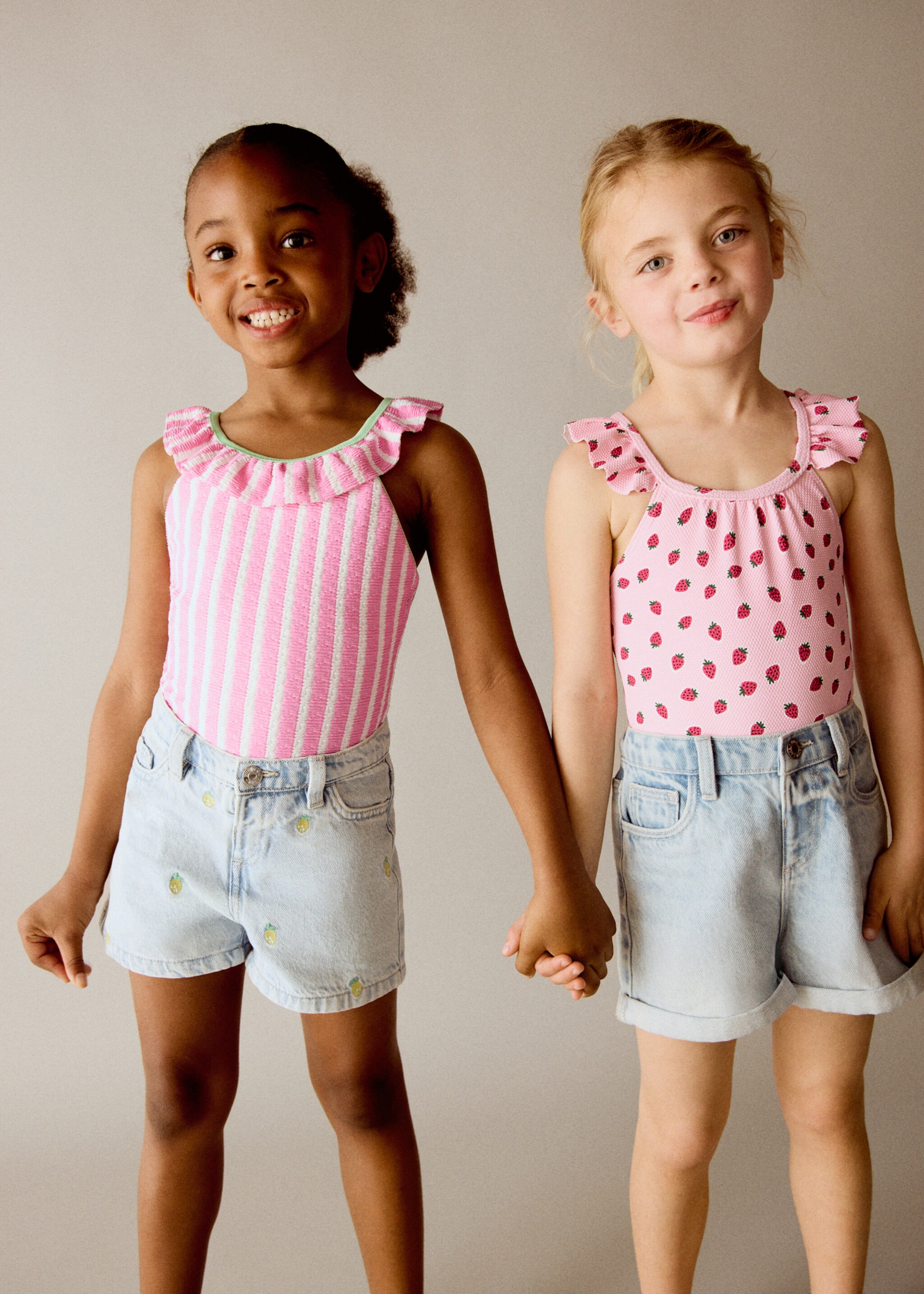 Ruffle striped swimsuit - General plane, Pink. Ref: 27017902-00.