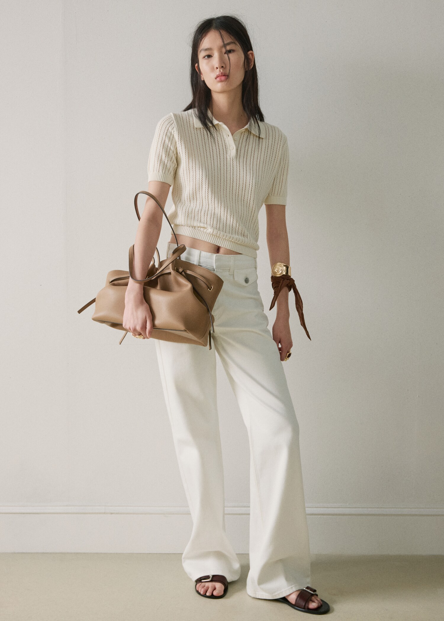 Wide leg mid-rise trousers with pockets - General plane