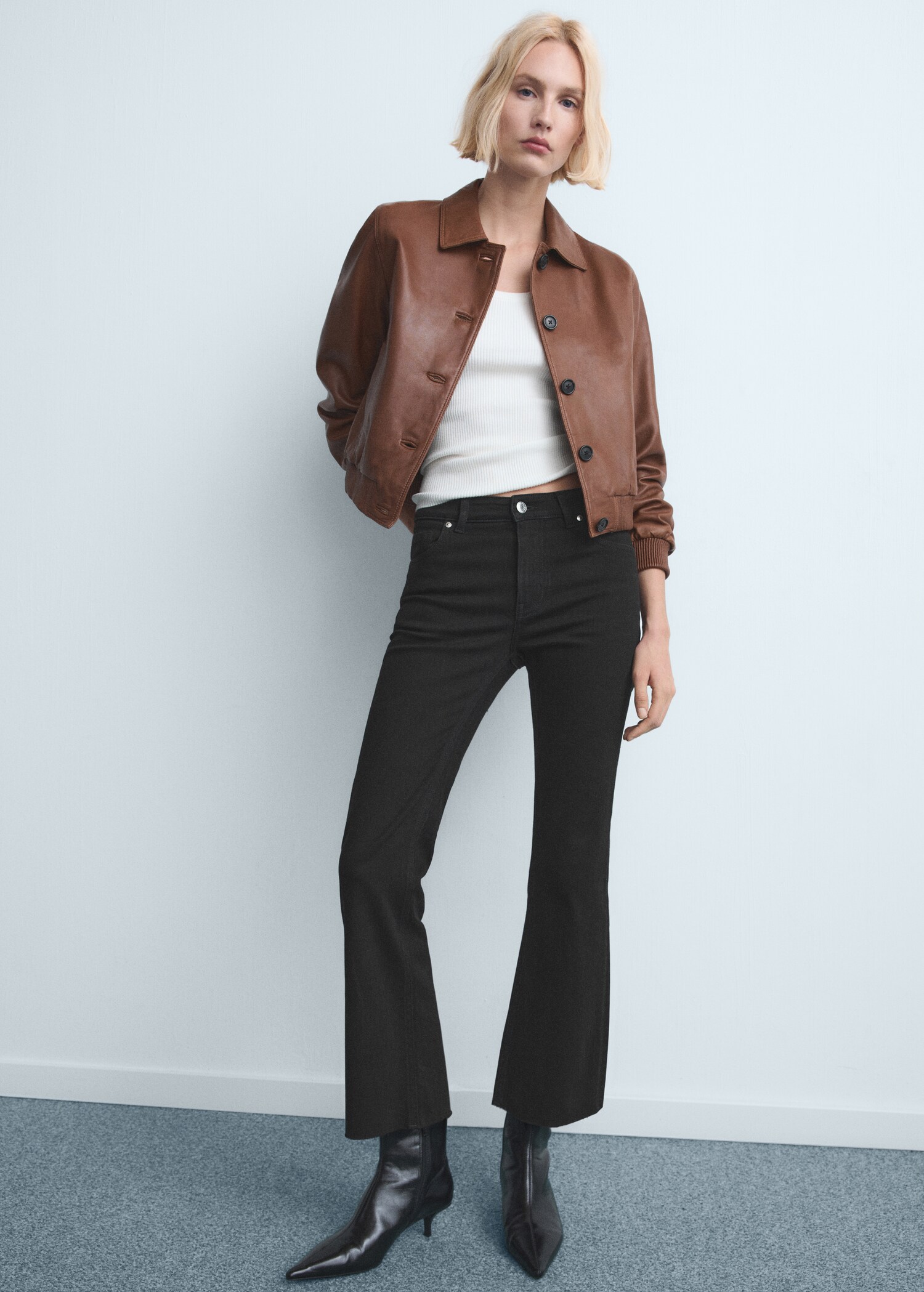 Sienna flared cropped jeans - General plane