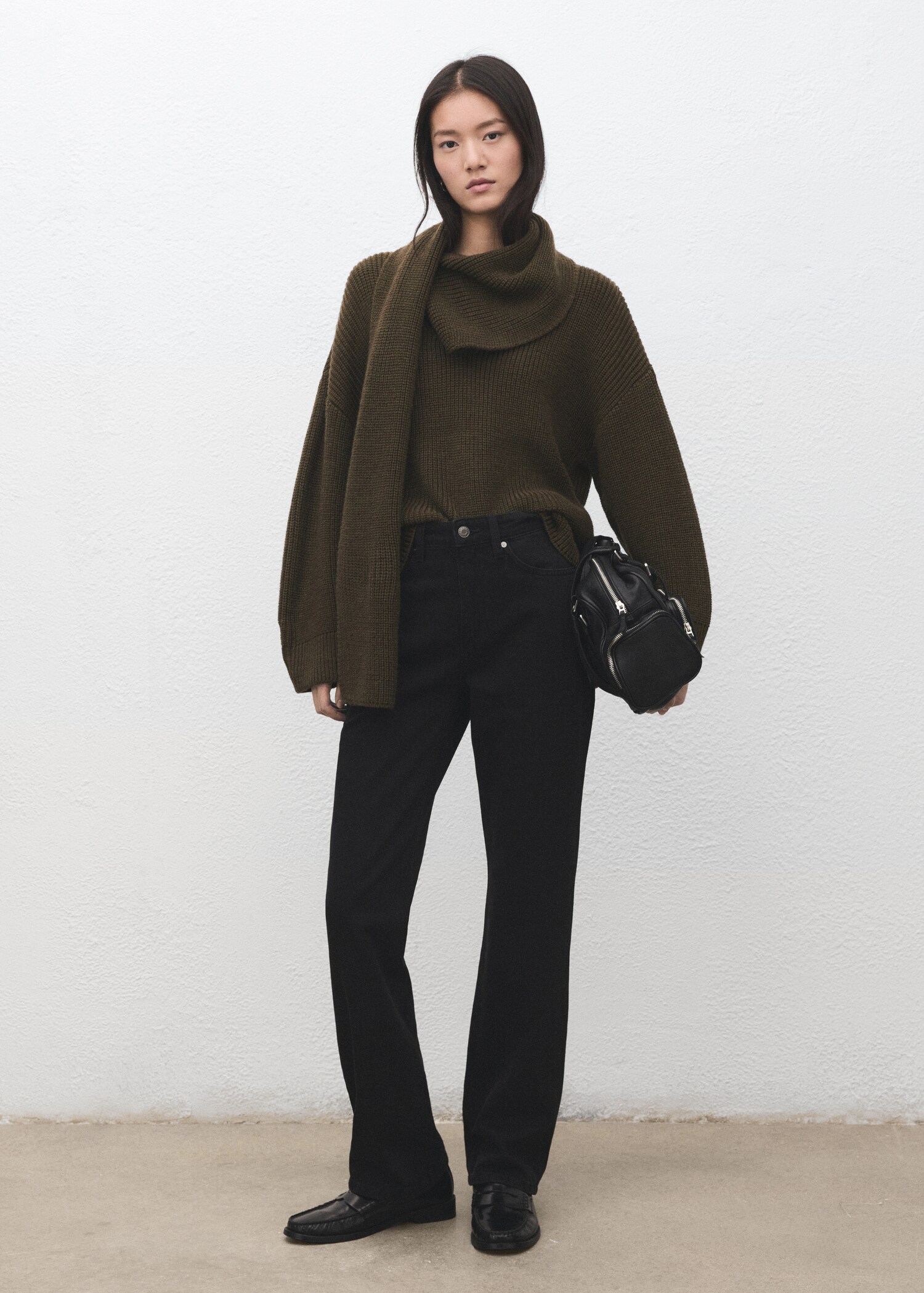 Matilda medium-rise straight-fit jeans - General plane