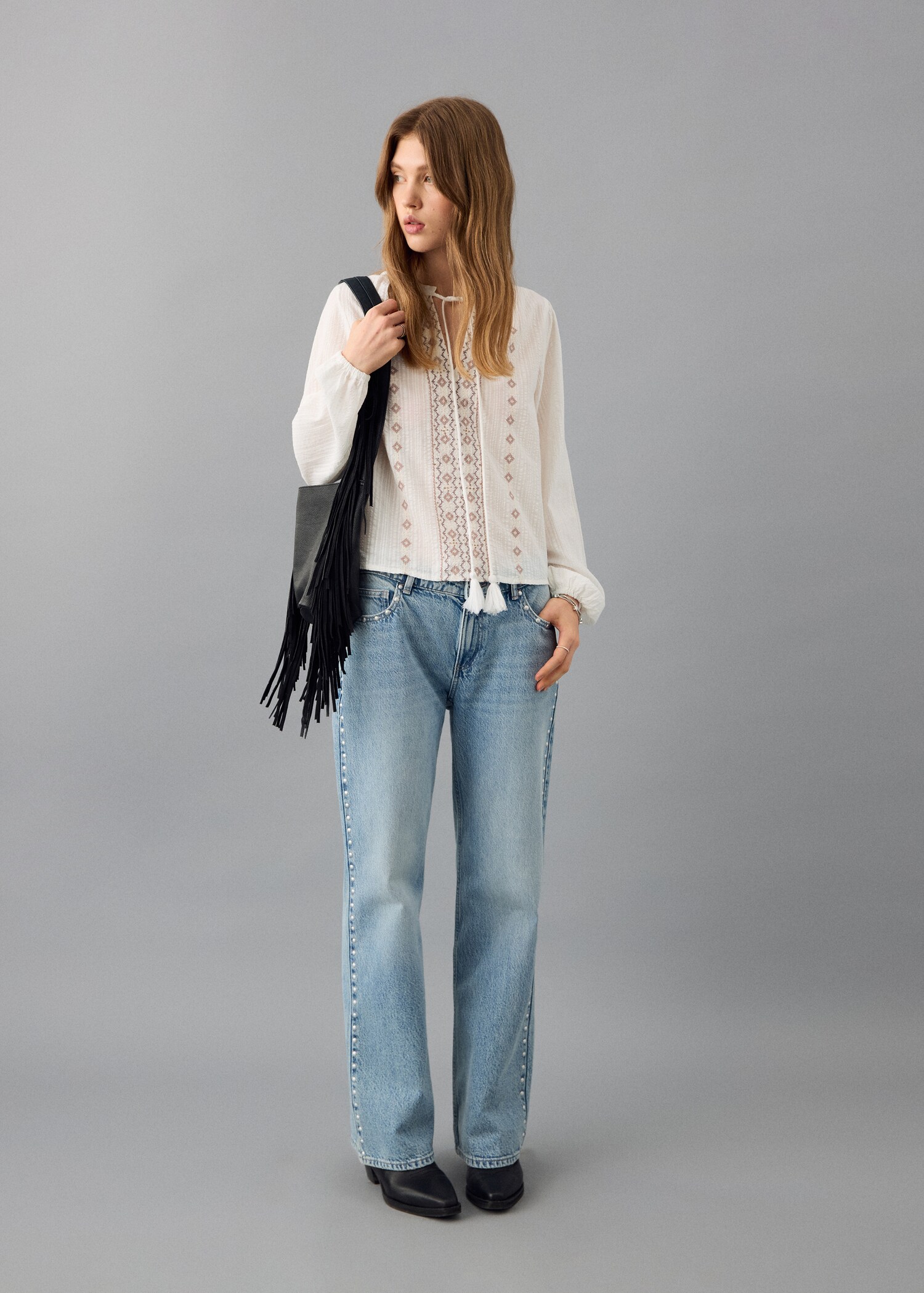 Beaded embroidered blouse - General plane