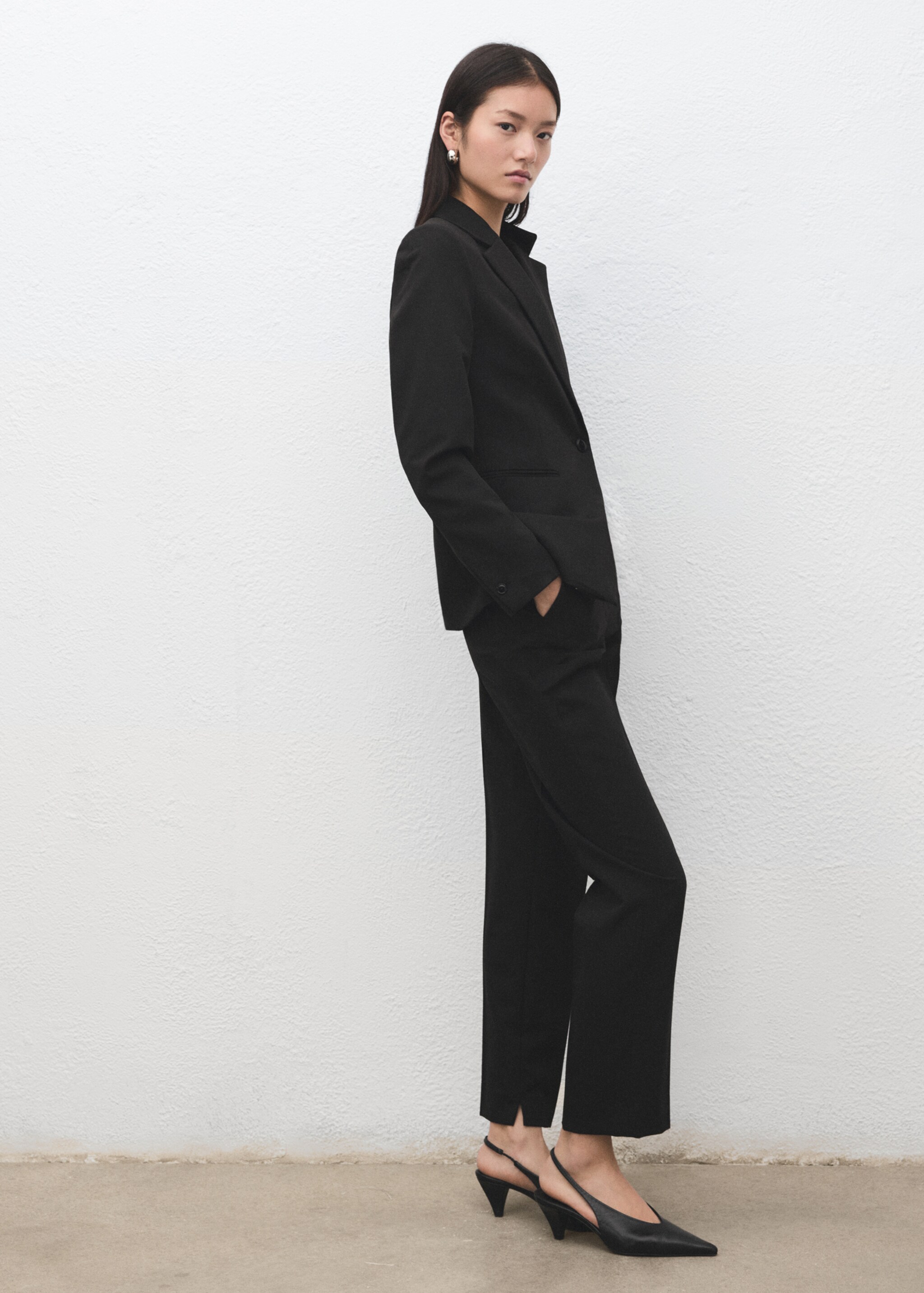 Straight suit trousers - General plane, Black. Ref: 27021297-00.
