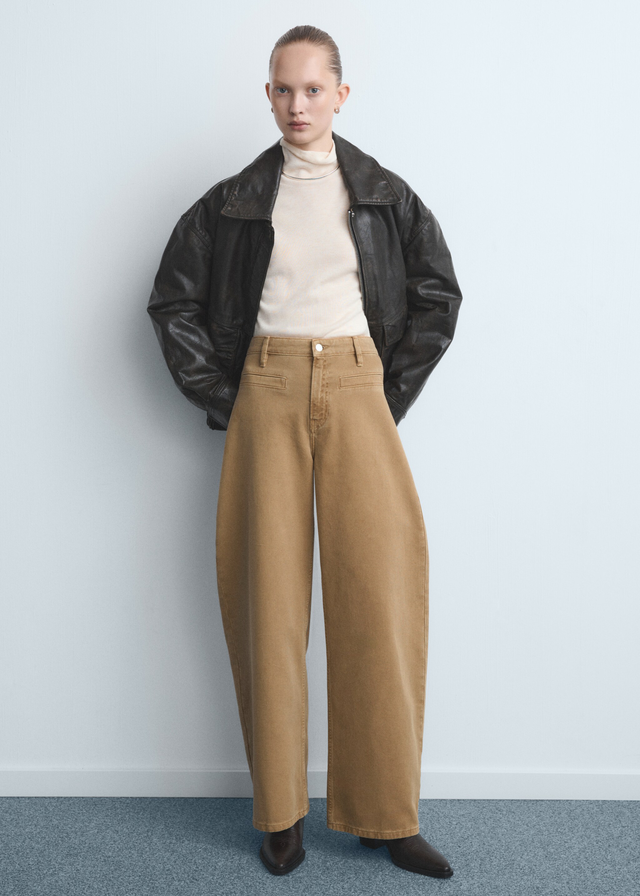 Balloon jeans with welt pockets - General plane, Caramel. Ref: 27021317-00.