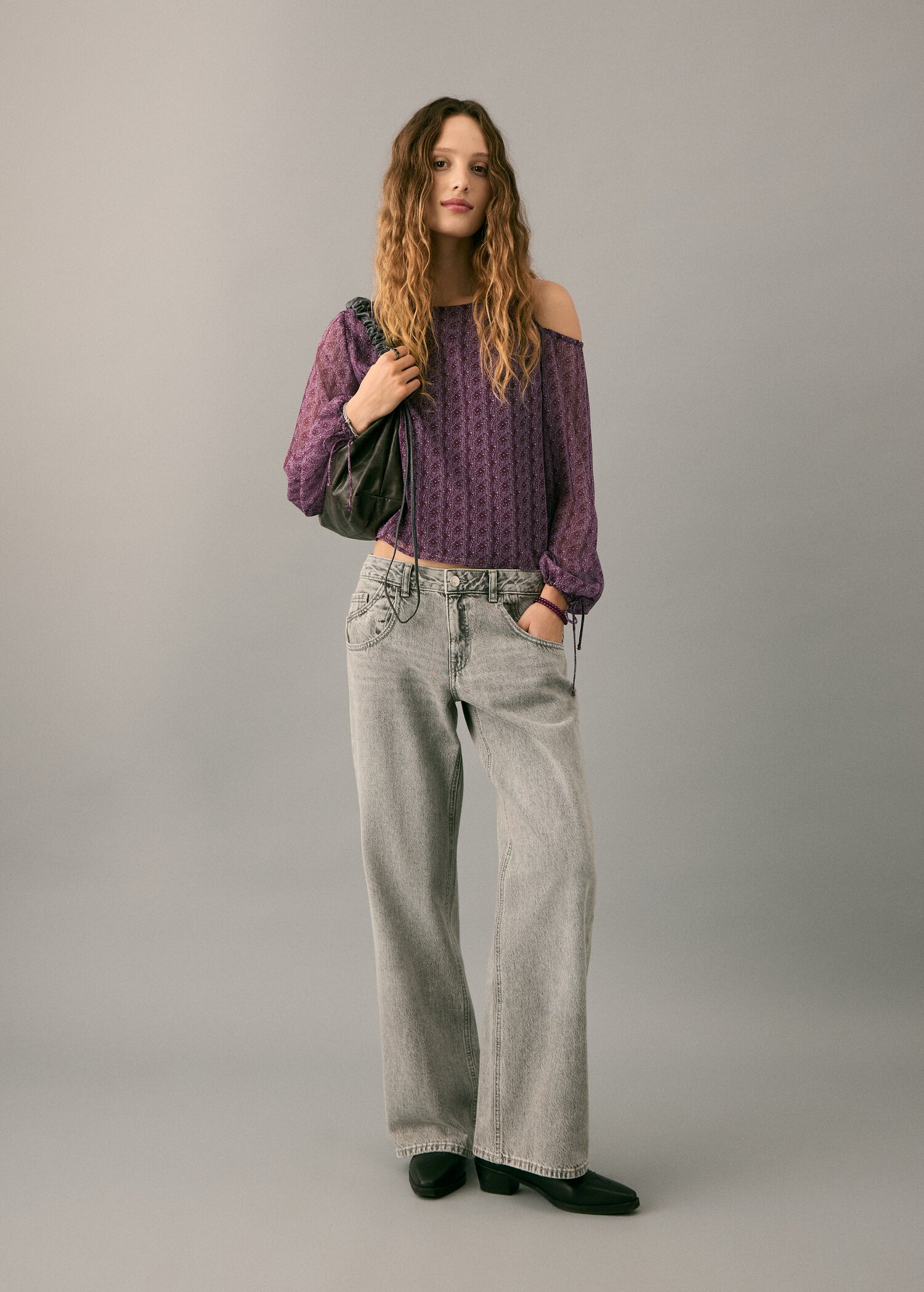 Printed blouse with cut-out - General plane