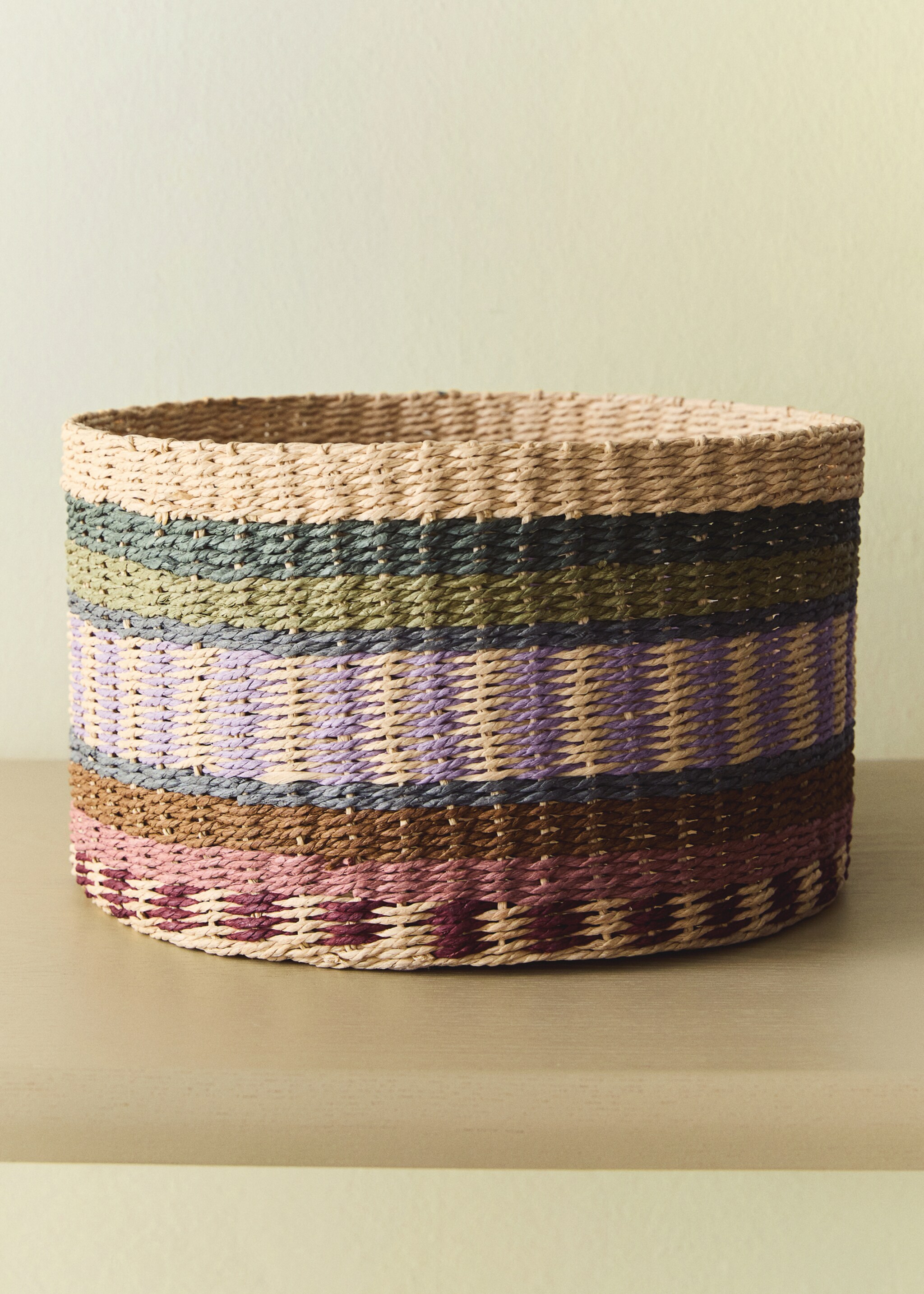 Large multicoloured patterned round basket - General plane, Purple. Ref: 27022898-00.