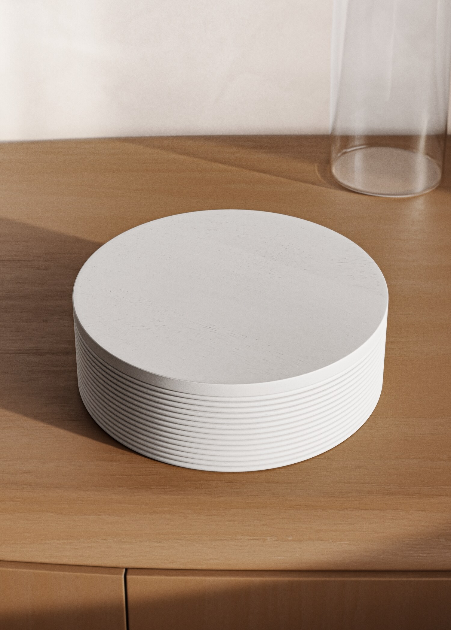 Large round wooden box - General plane