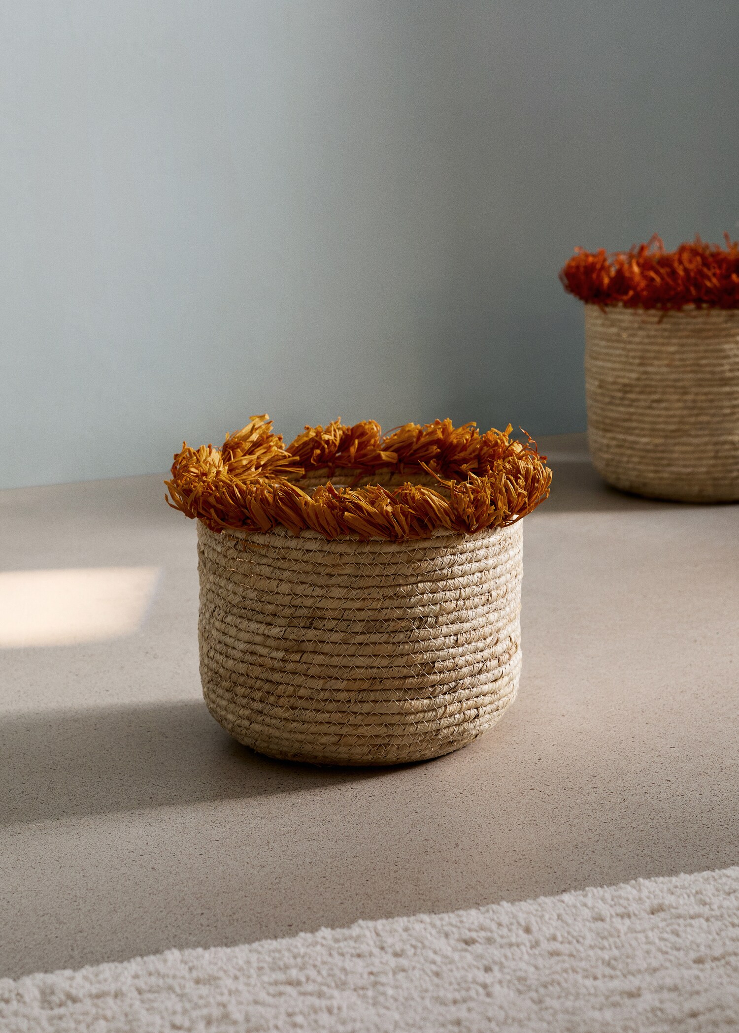 Střední košík s detaily střapců - Celkový náhled