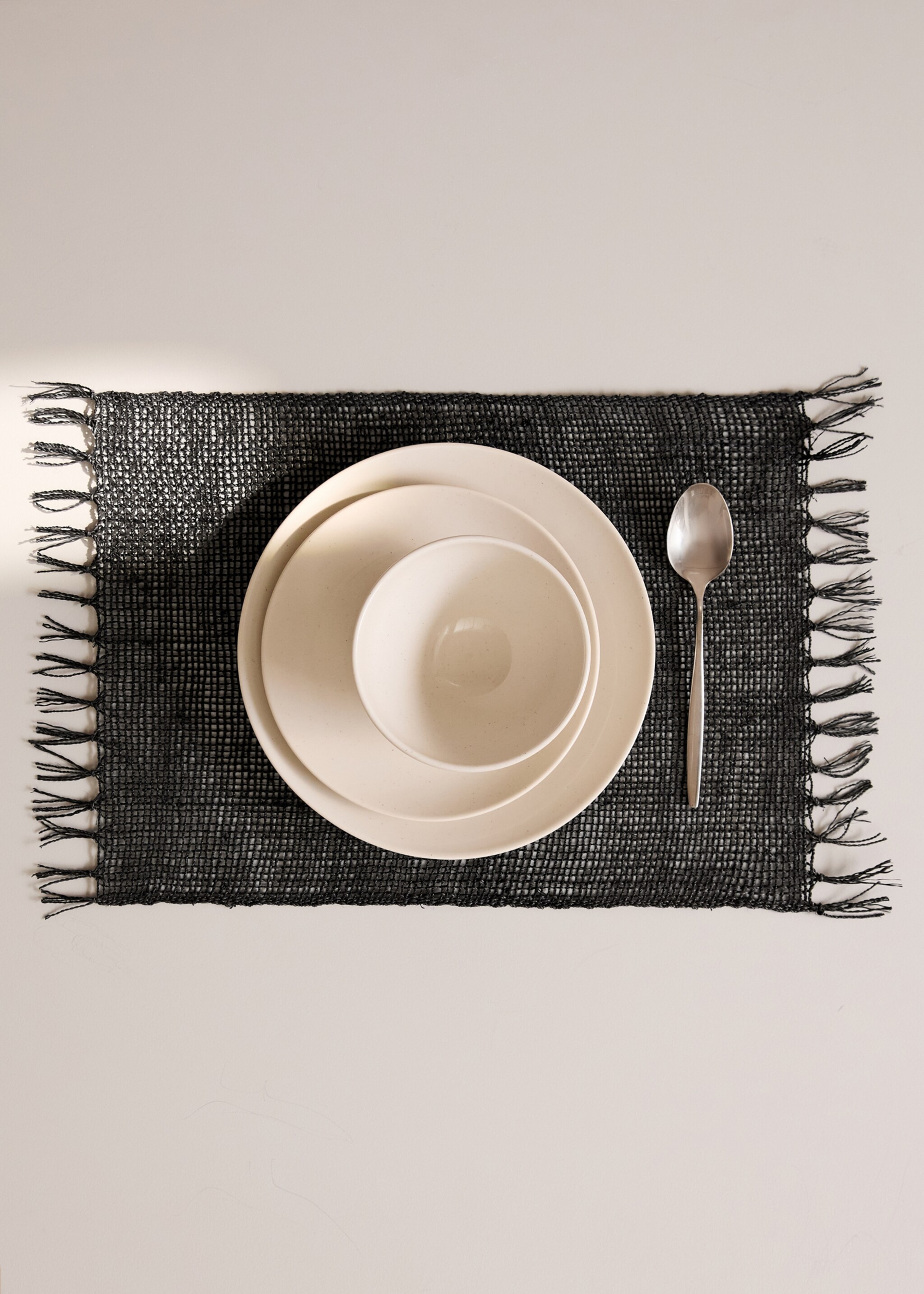 Palm fibre table mats with fringes - General plane, Black. Ref: 27023297-00.