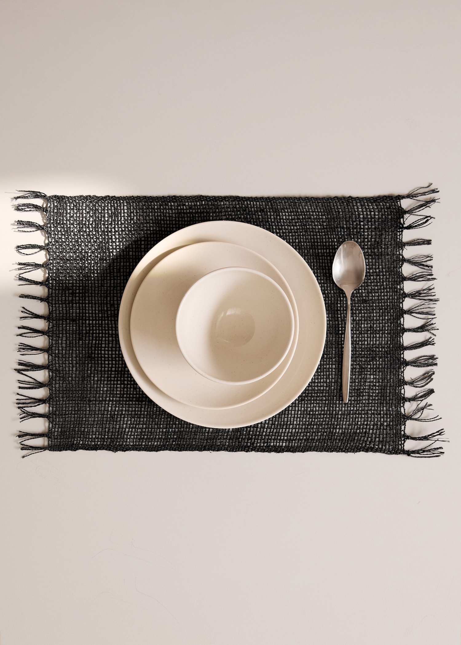 Palm fibre table mats with fringes - General plane
