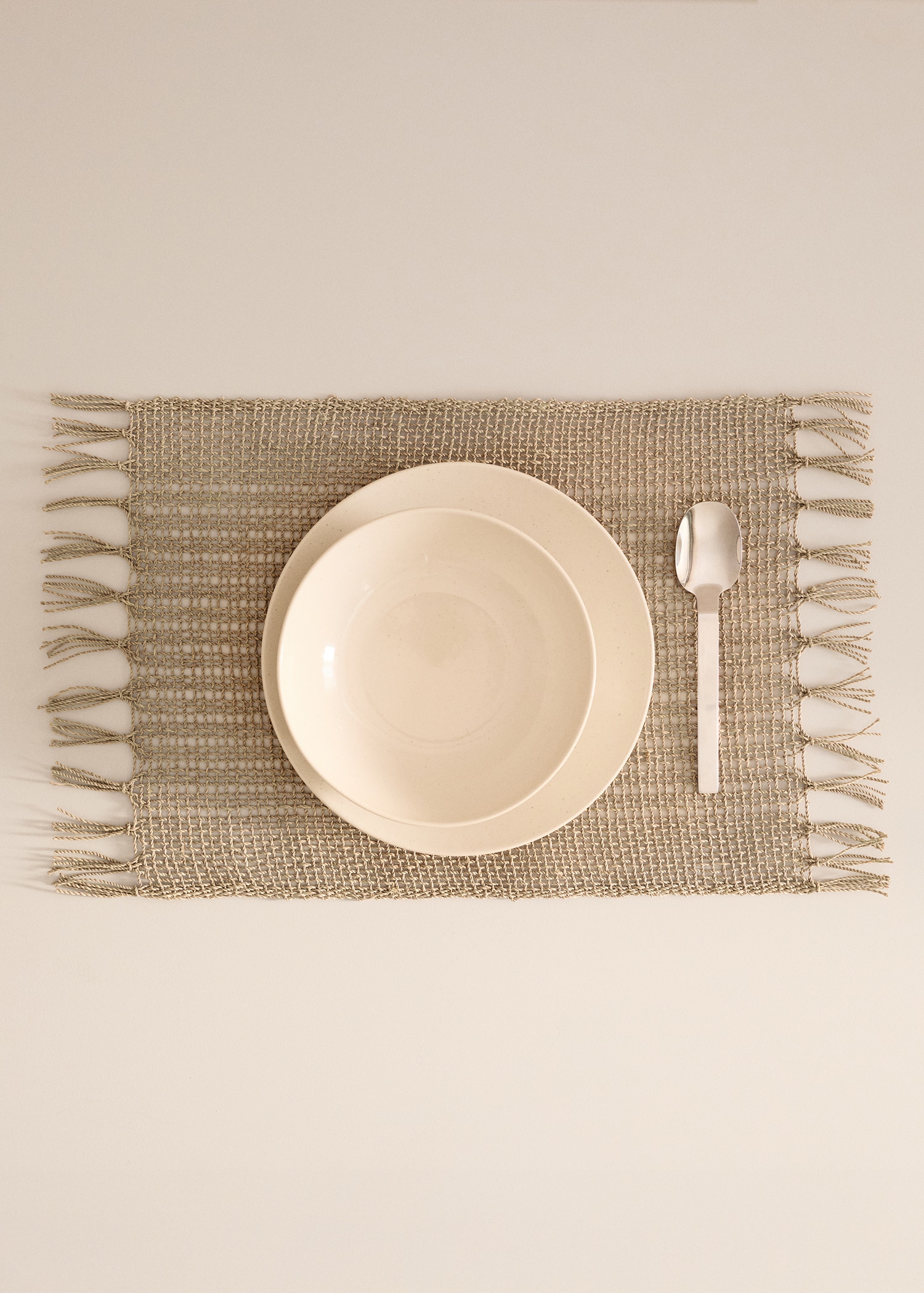 Palm fibre table mats with fringes - General plane