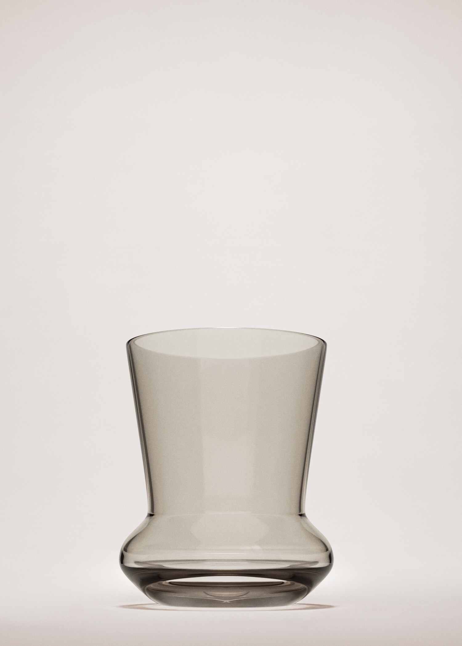 Embossed glass tumbler - General plane