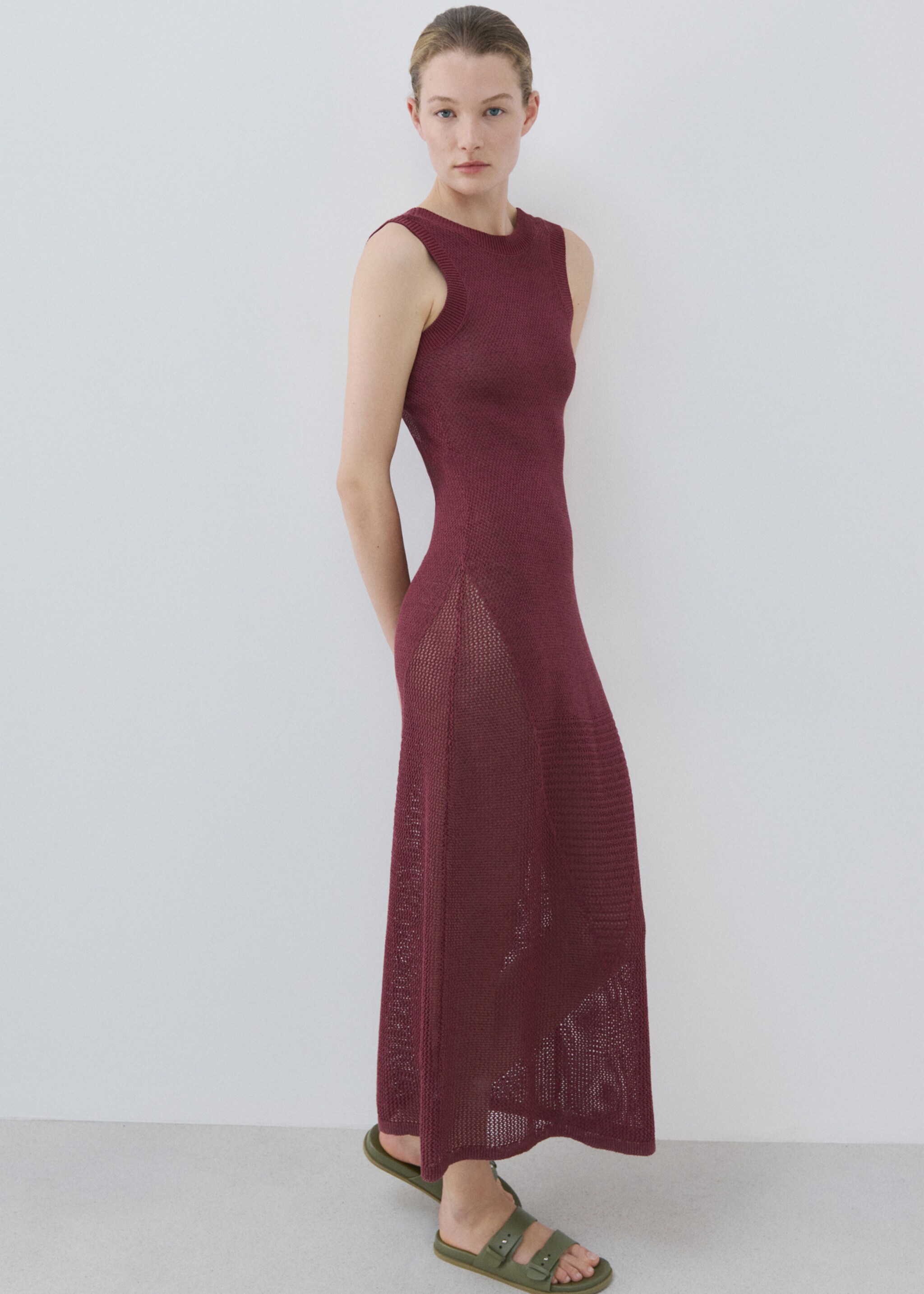 Vestido punto crochet - Plano general, Burdeos. Ref: 27023322-00.