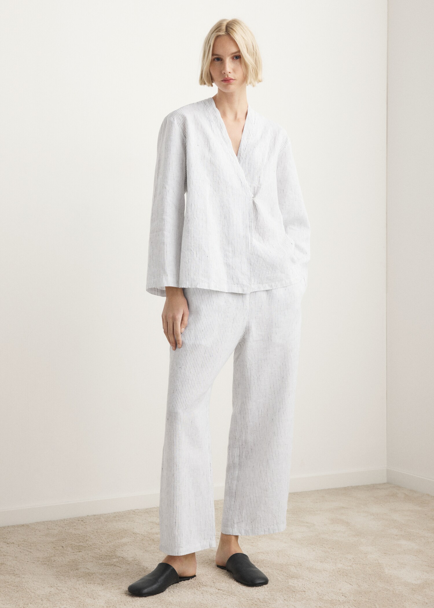 Linen striped pyjama shirt with long sleeves - General plane