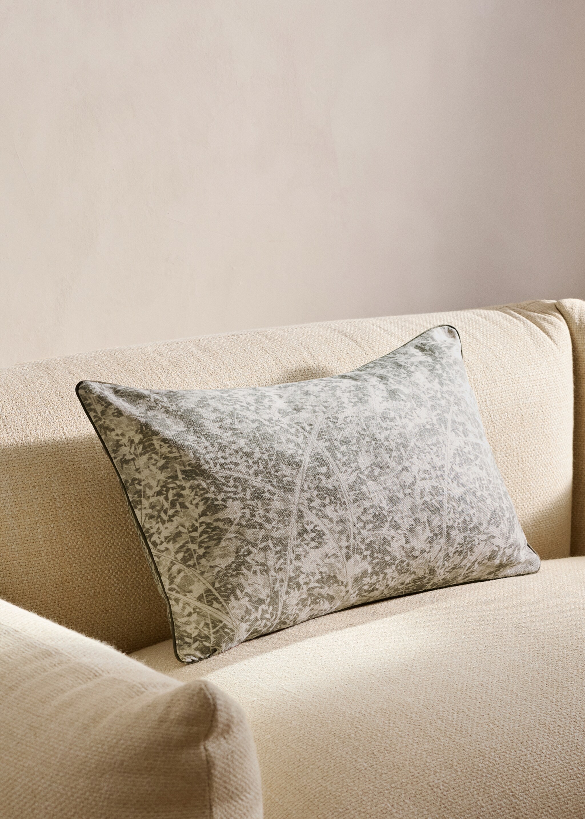 Printed linen cushion cover 40x60cm - General plane, Medium Brown. Ref: 27023343-00.
