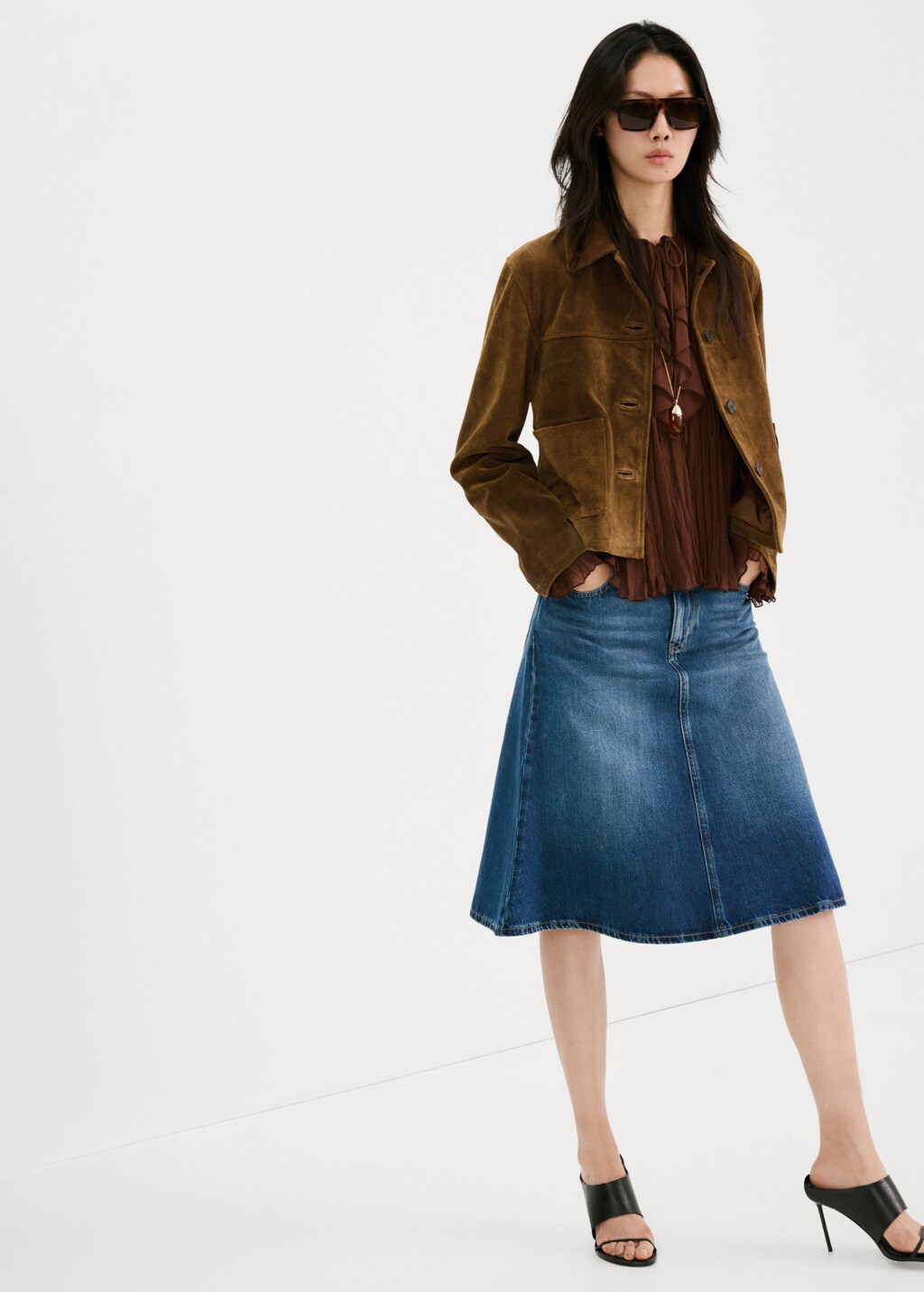 Suede leather jacket with buttons