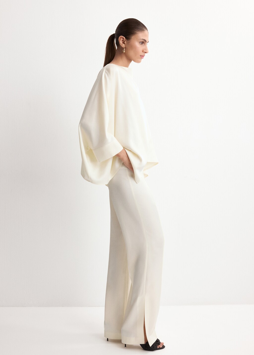 Straight mid-rise pants - image 2