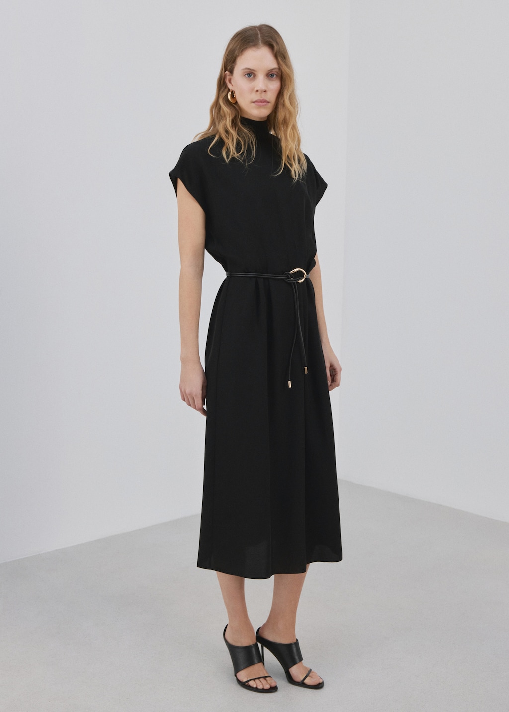 Lyocell dress with belt - image 2