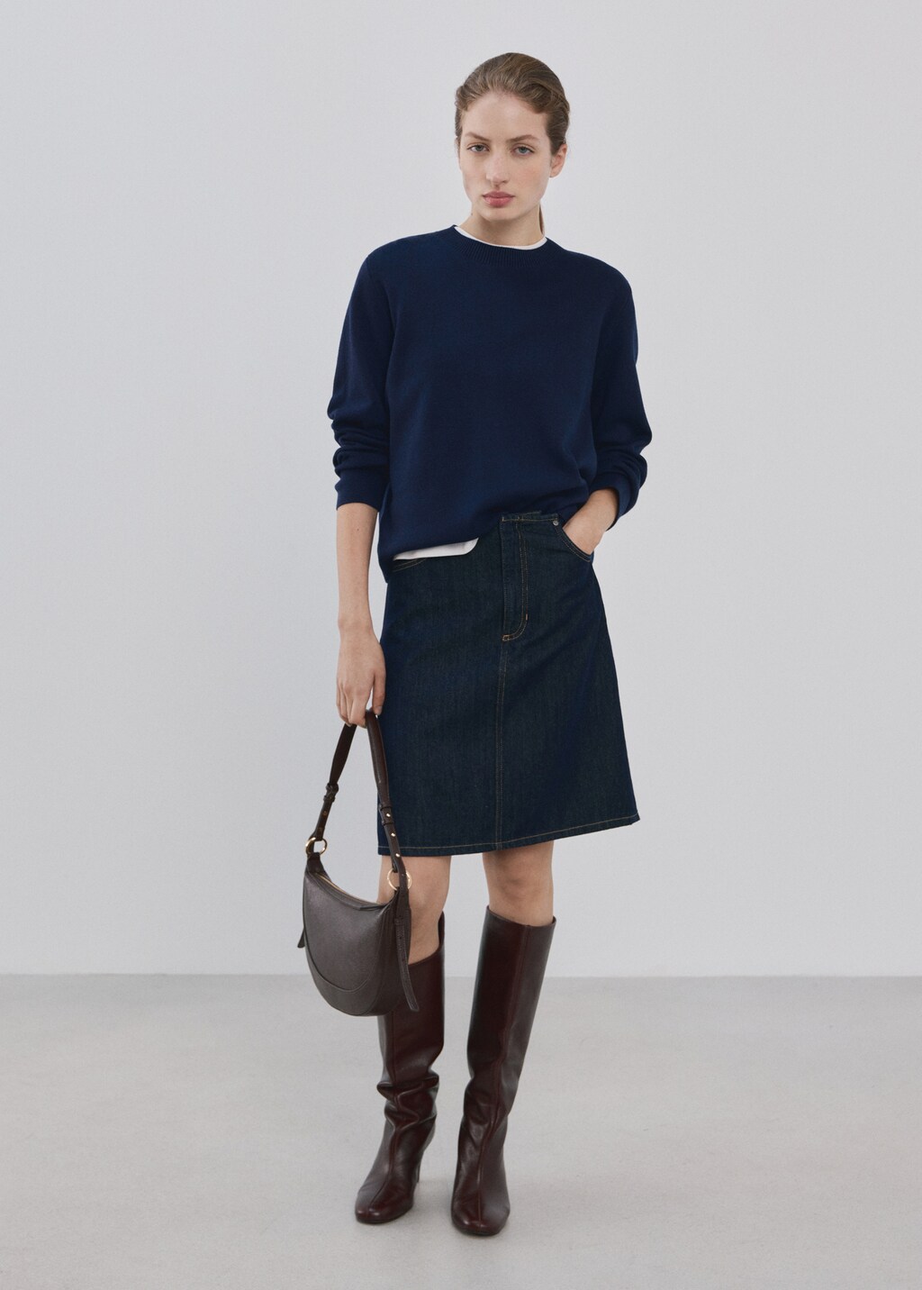 Round-neck knitted sweater - image 2