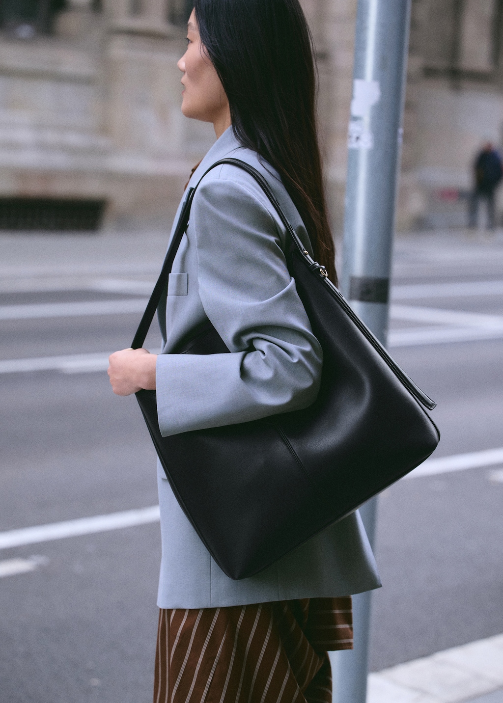 Large bucket bag