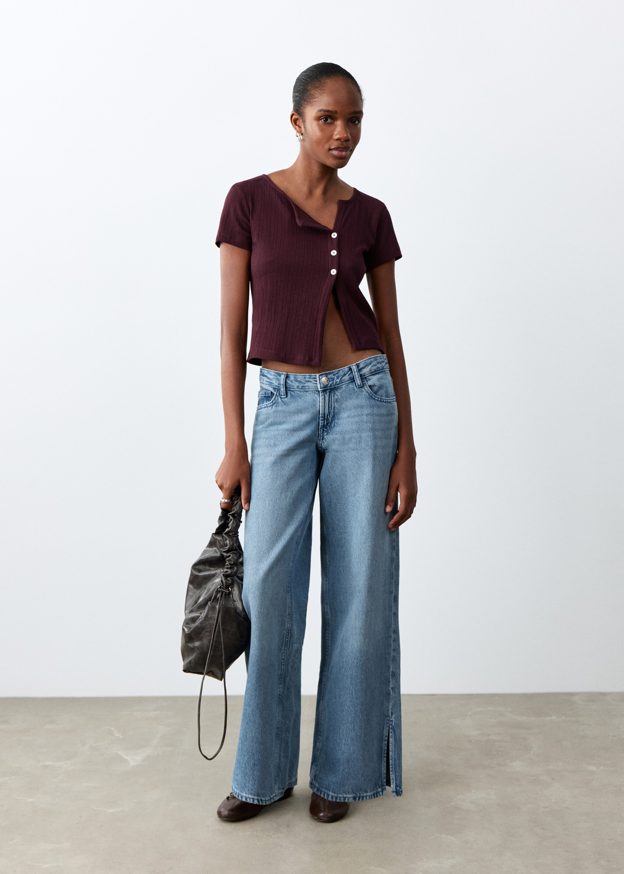 Ribbed T-shirt with button detail - General plane, Maroon. Ref: 27024445-00.