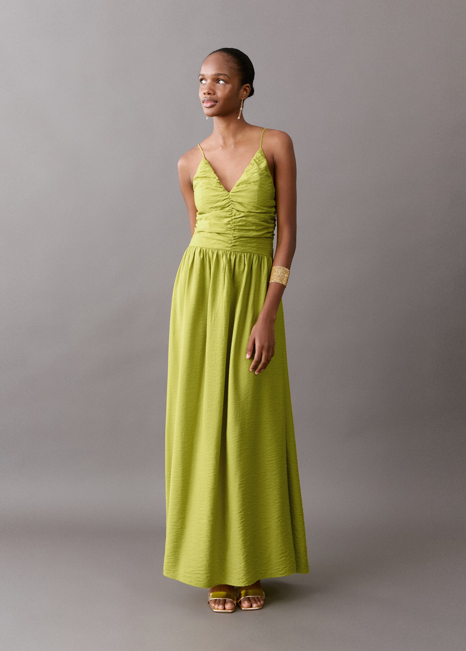 Long draped dress - General plane